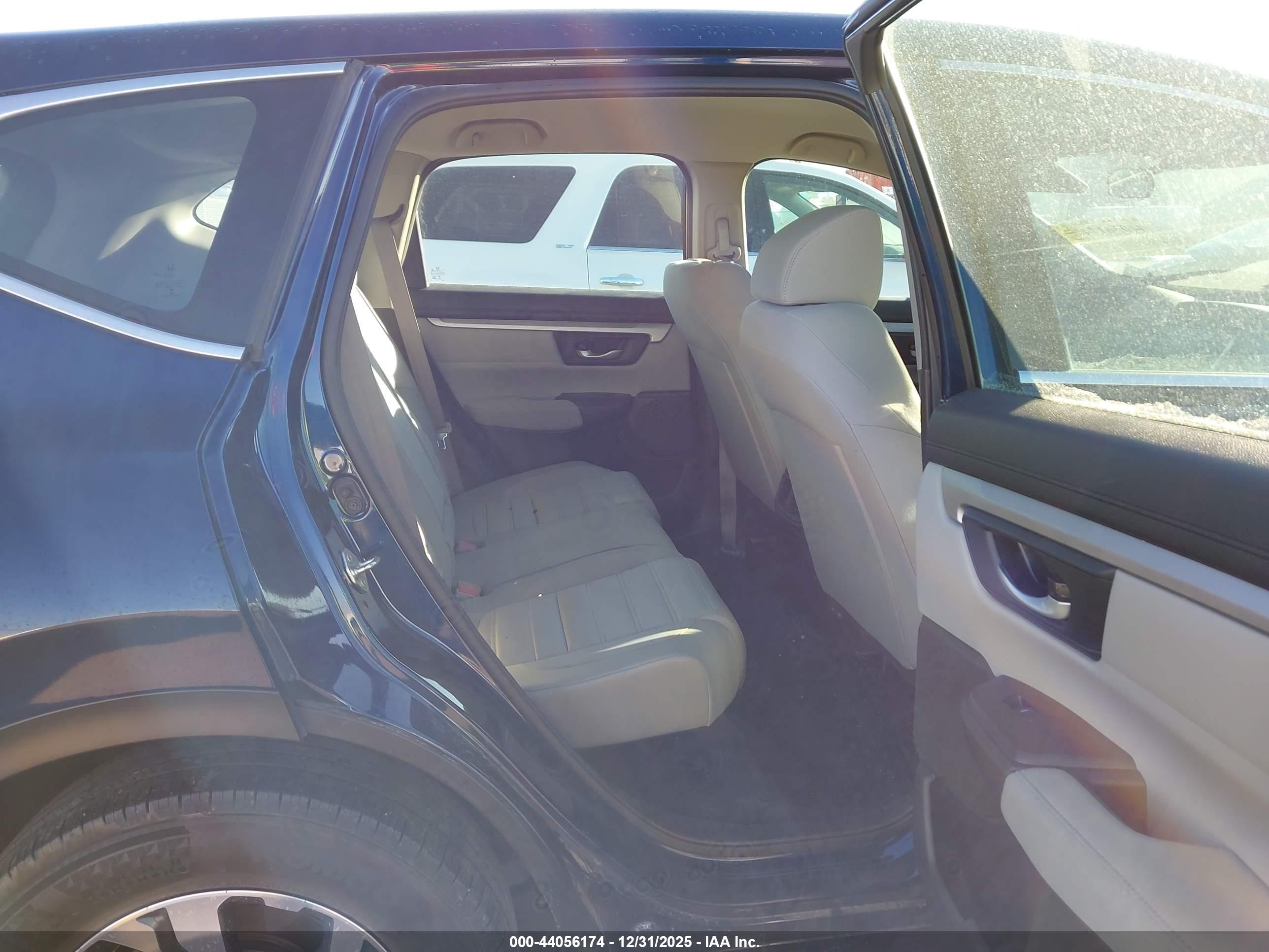 HONDA CR-V image 8