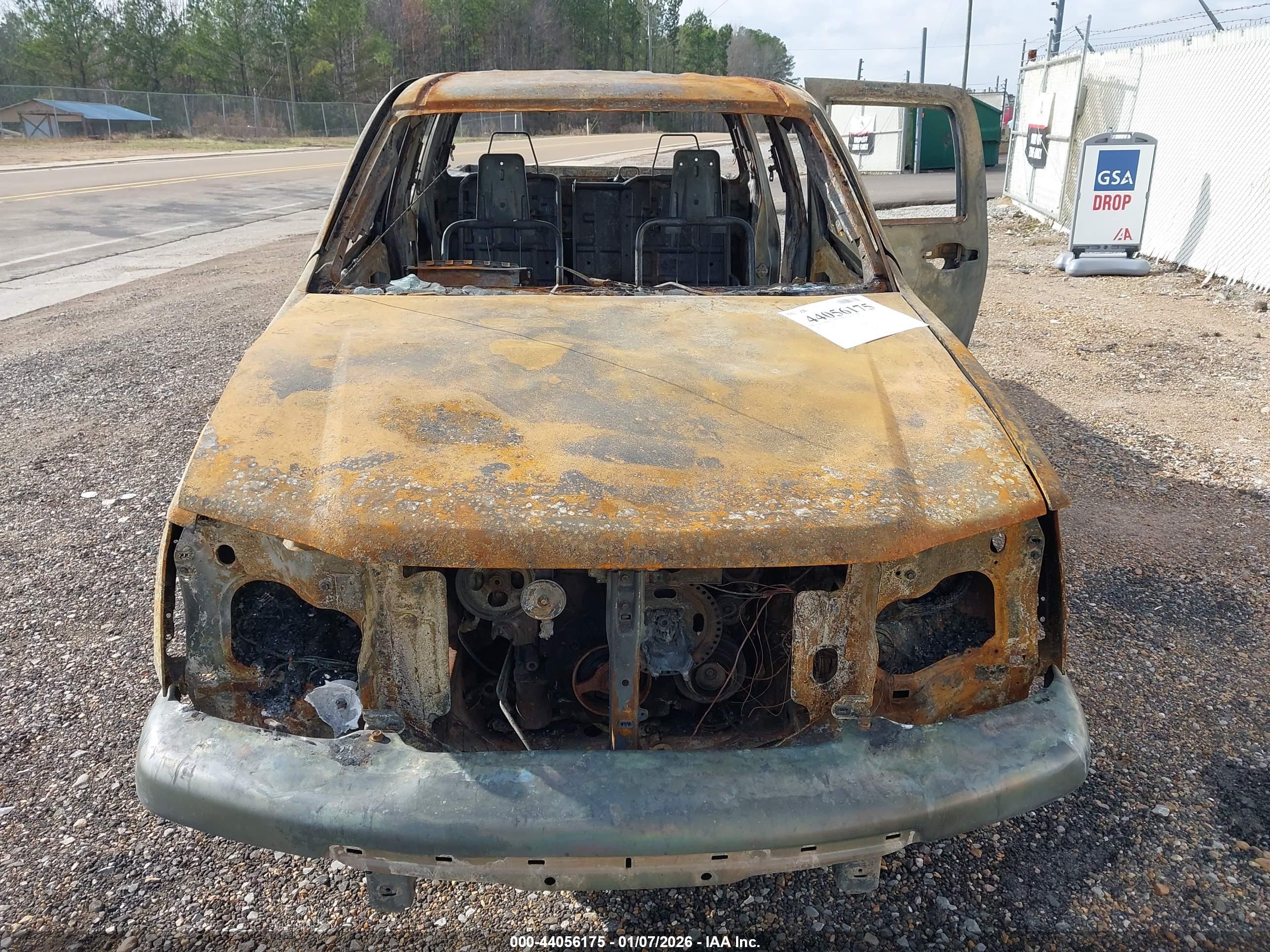 CHEVROLET COLORADO image 6