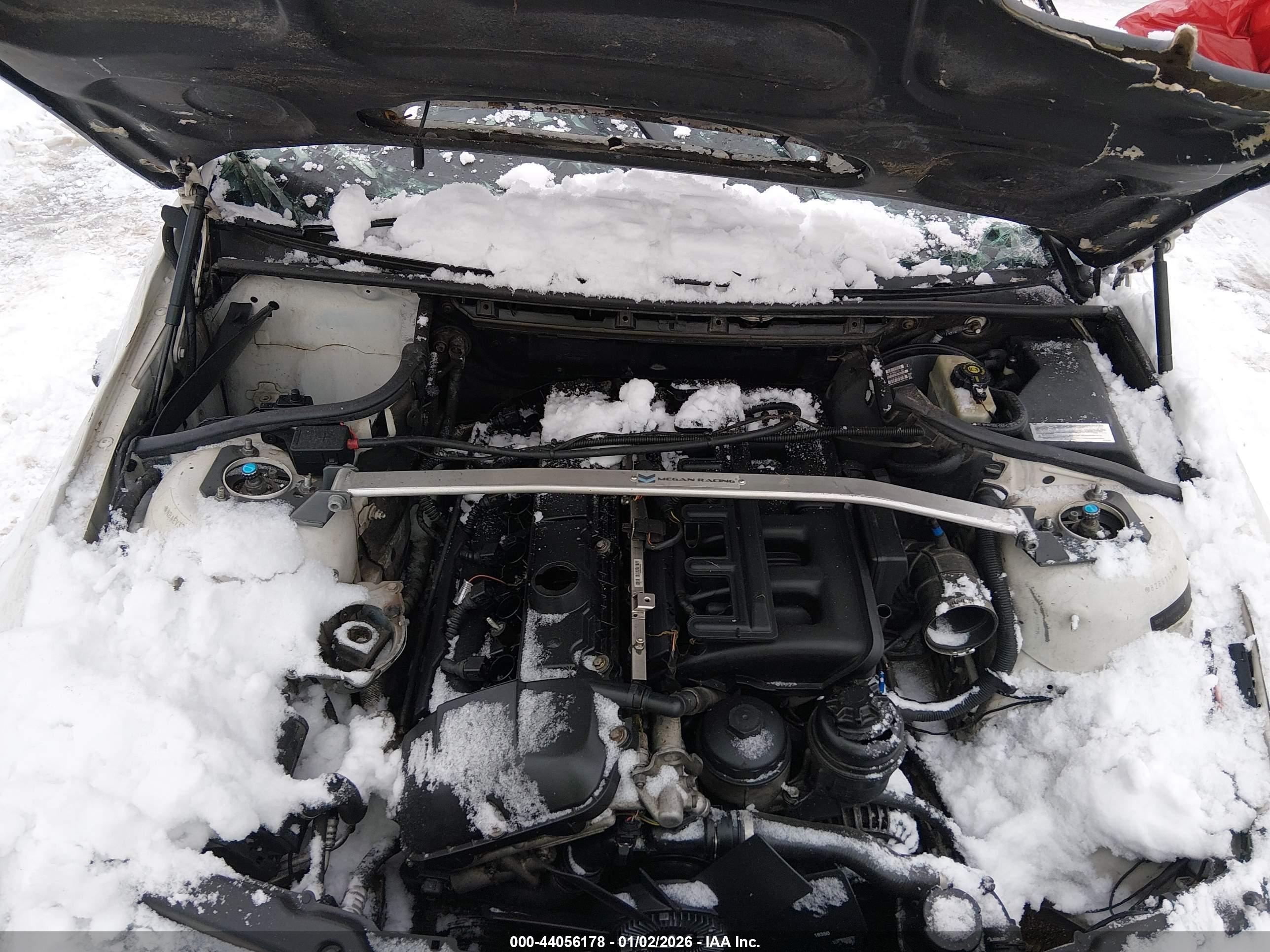 BMW 325I image 10
