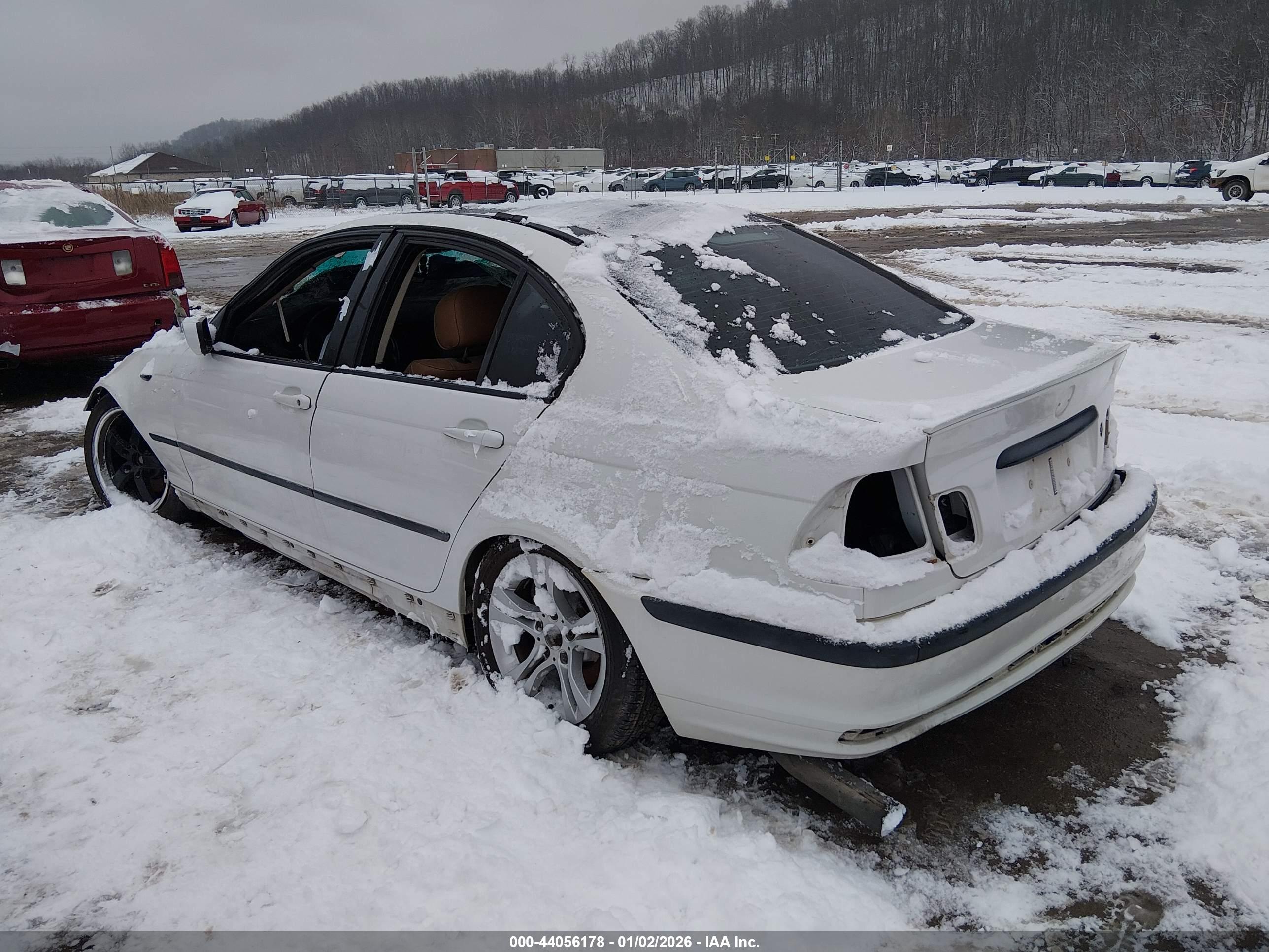 BMW 325I image 3