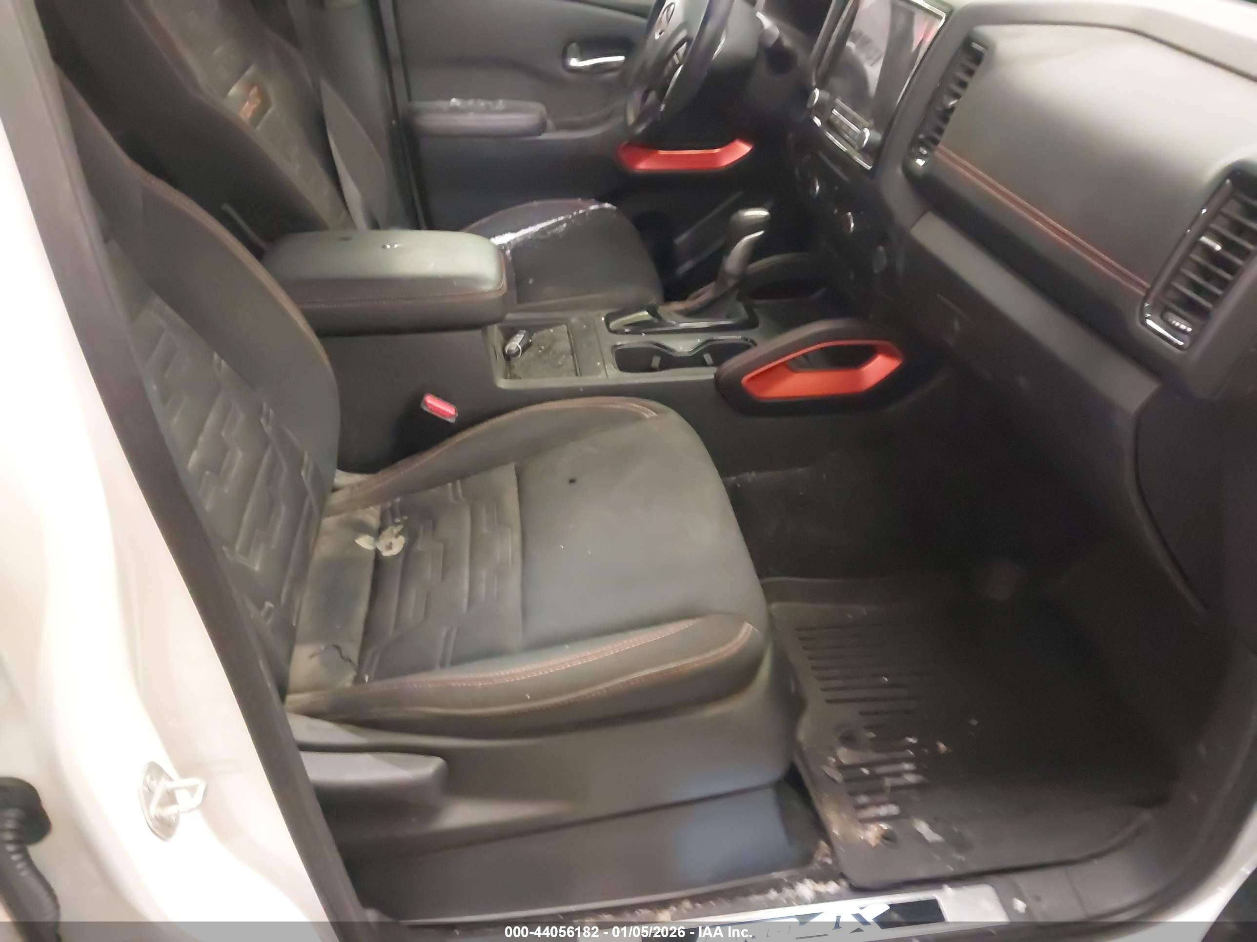 NISSAN FRONTIER image 5