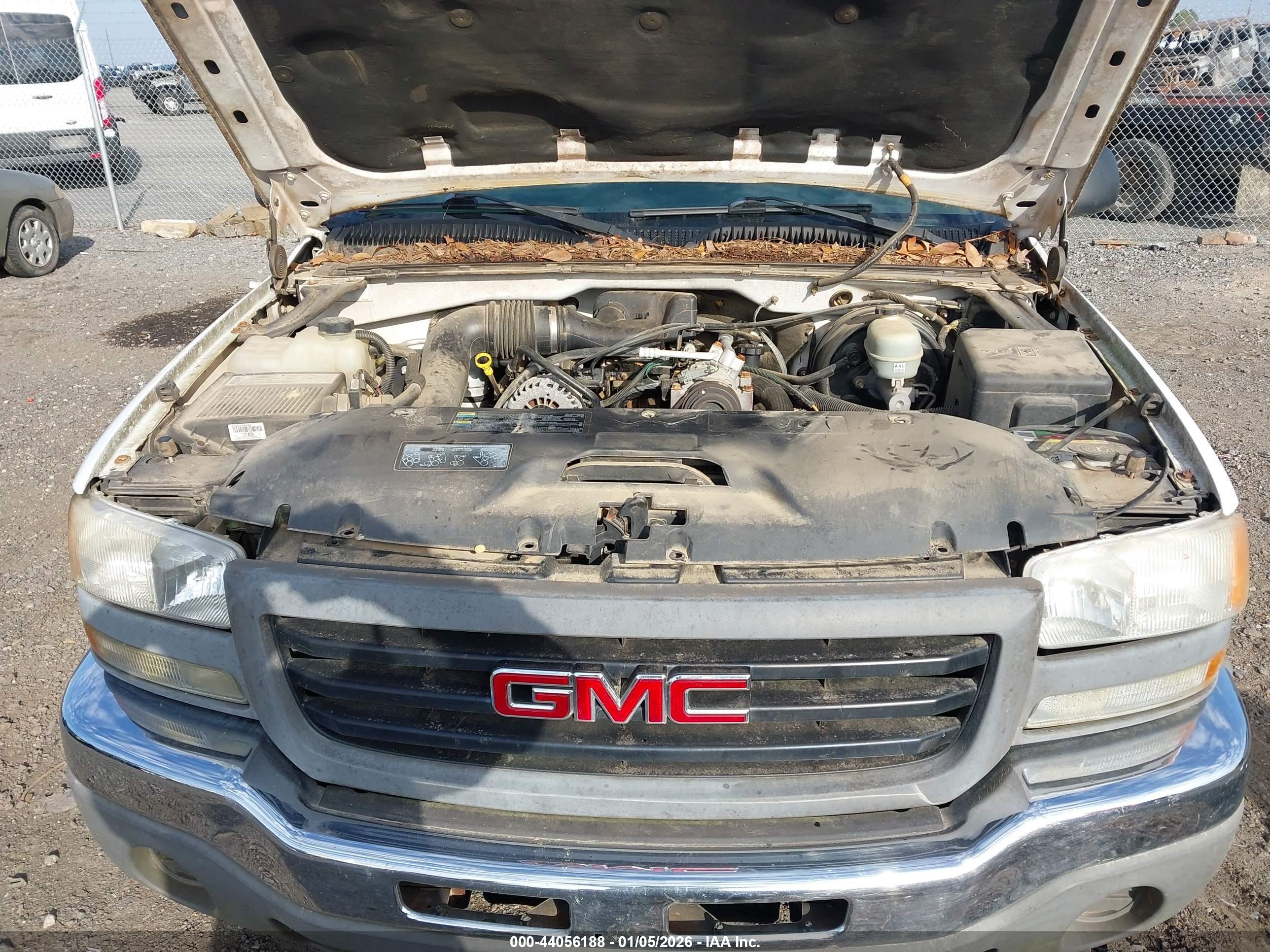 GMC SIERRA image 10