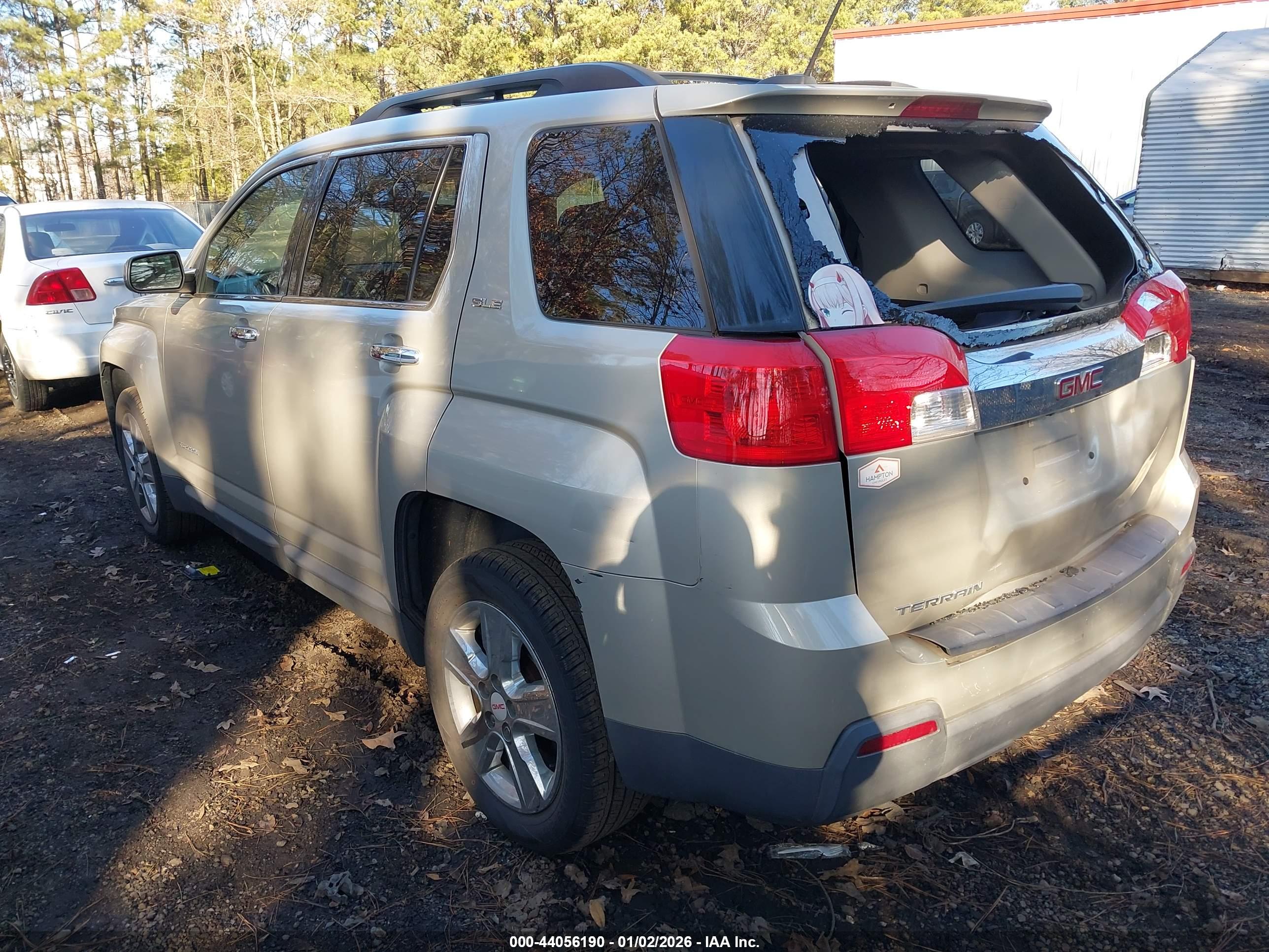 GMC TERRAIN image 3