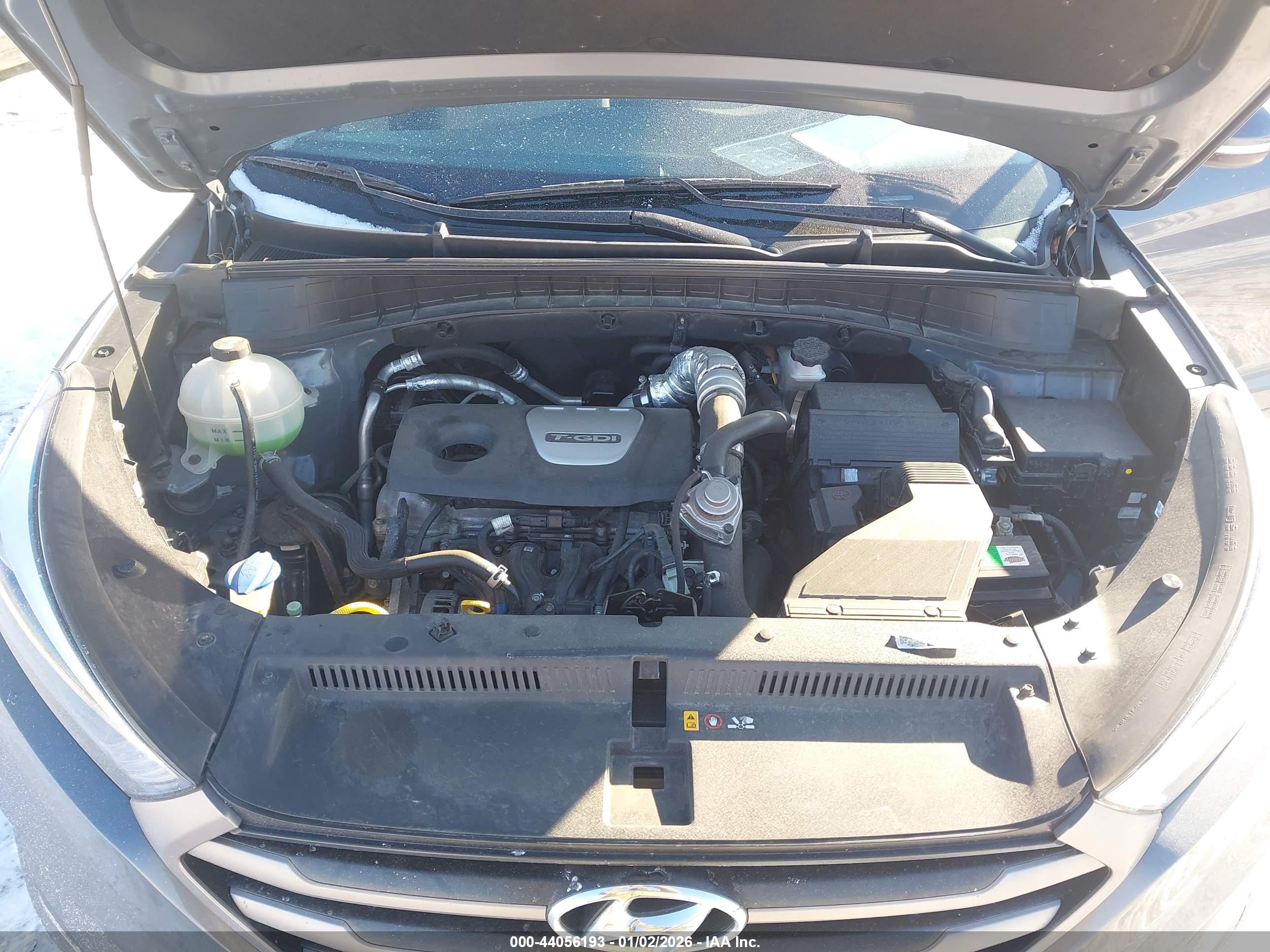 HYUNDAI TUCSON image 10