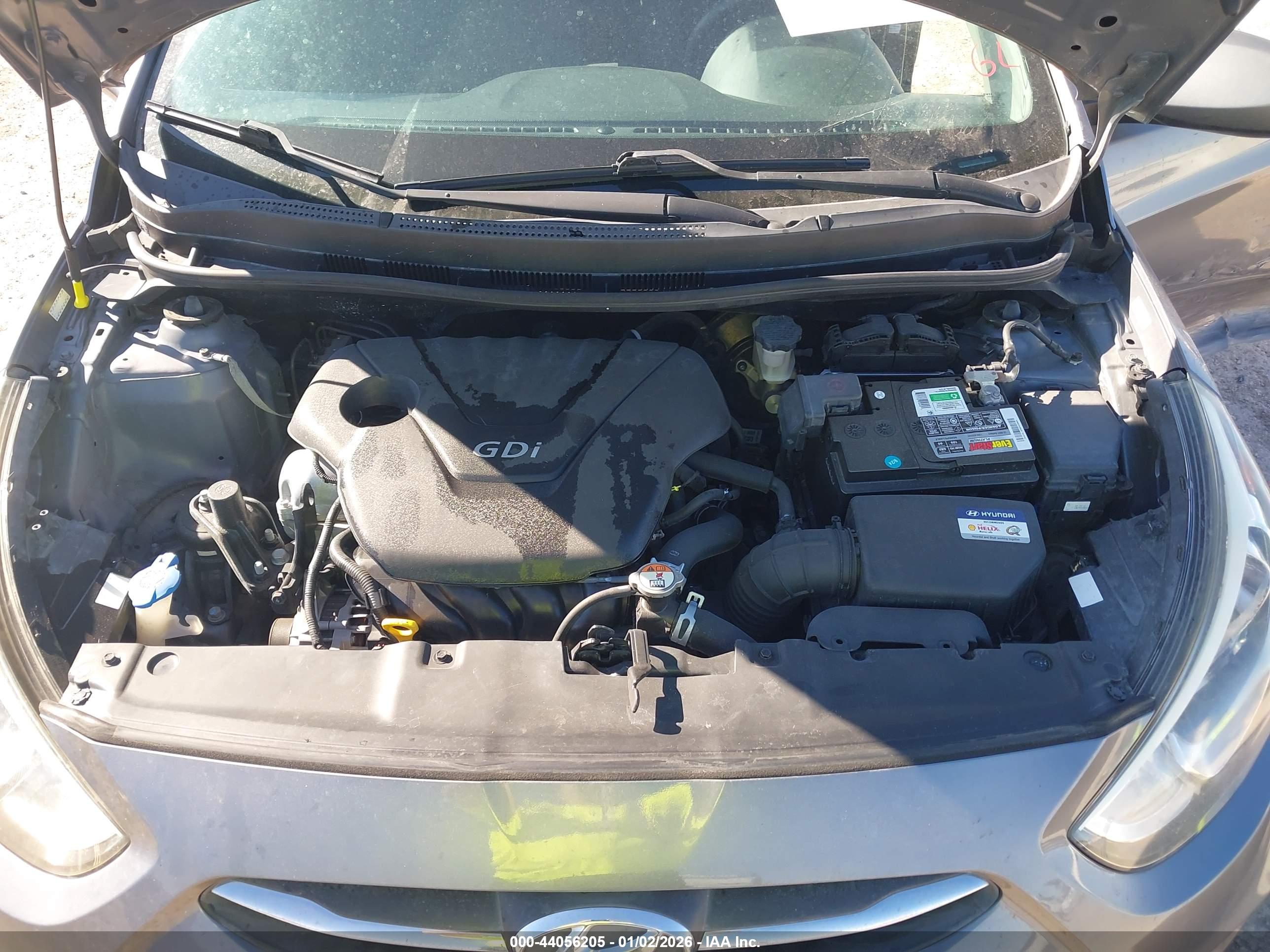 HYUNDAI ACCENT image 10