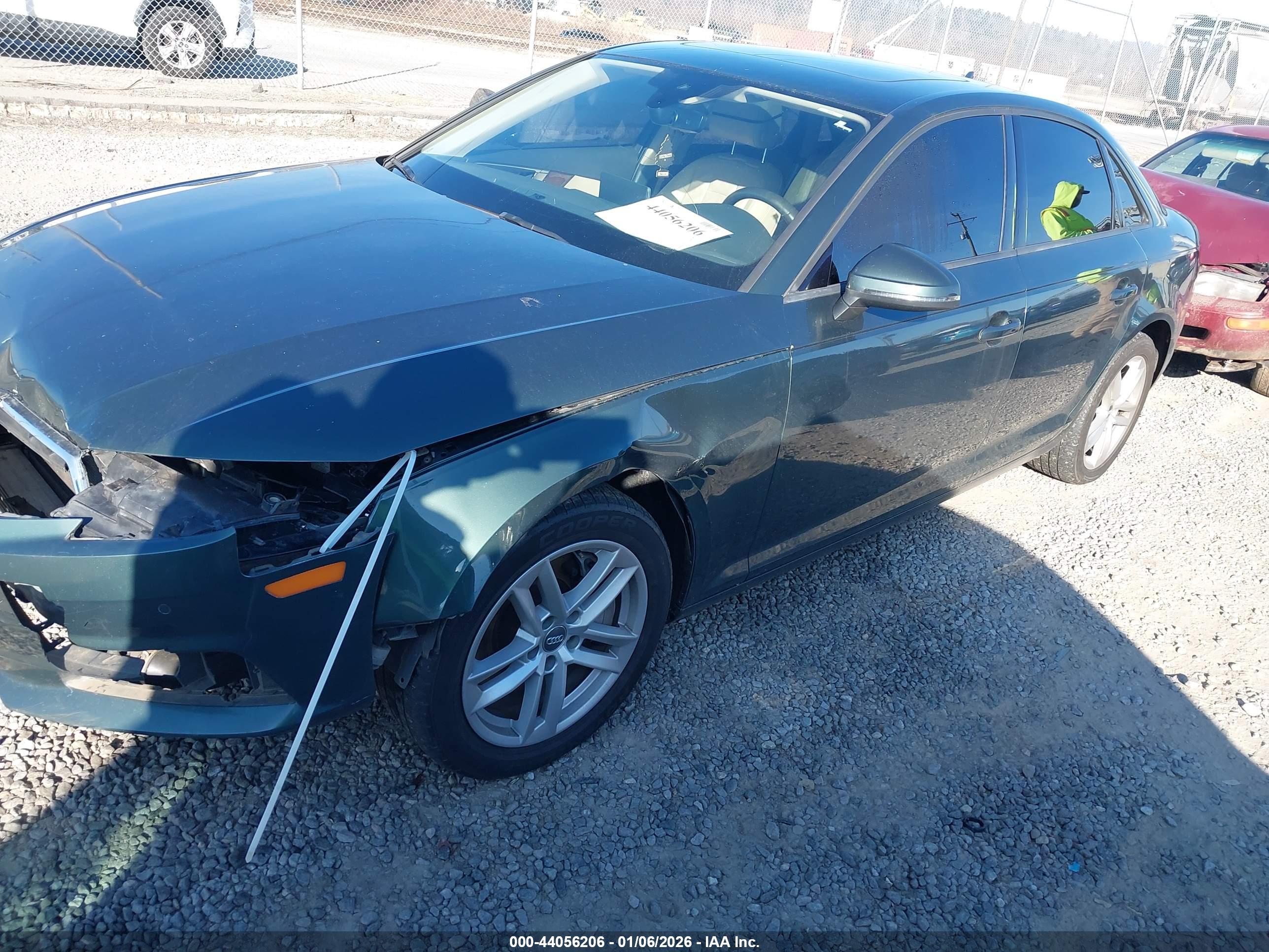 AUDI A4 image 2