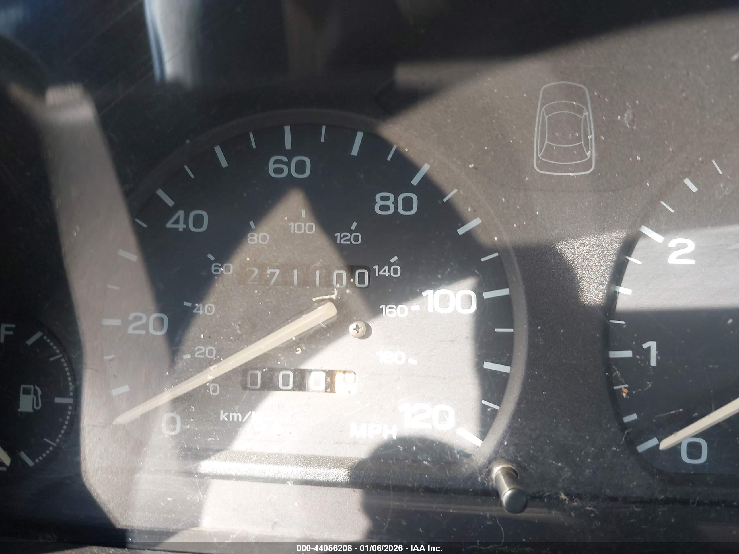 SUBARU LEGACY image 7