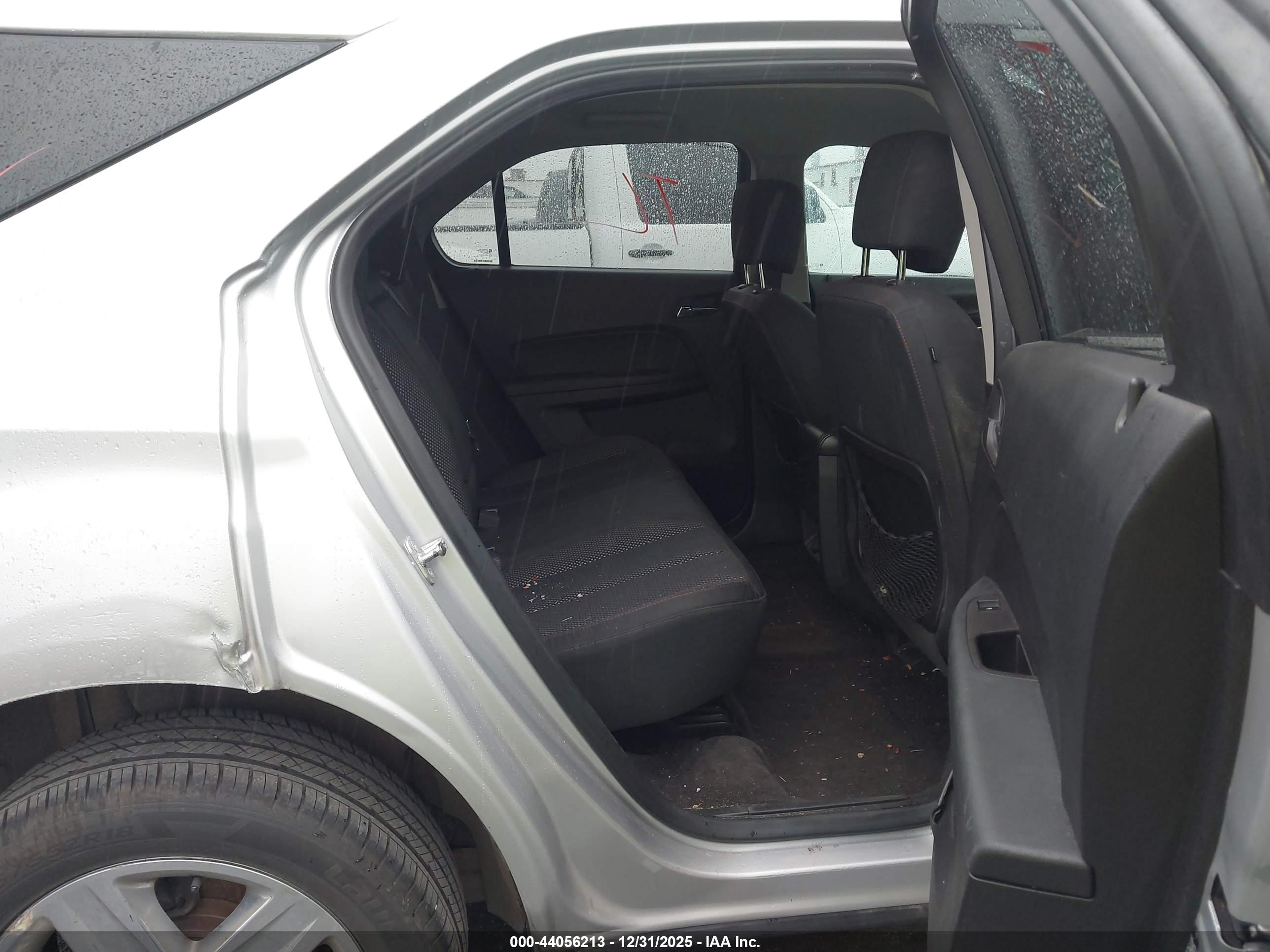 CHEVROLET EQUINOX image 8