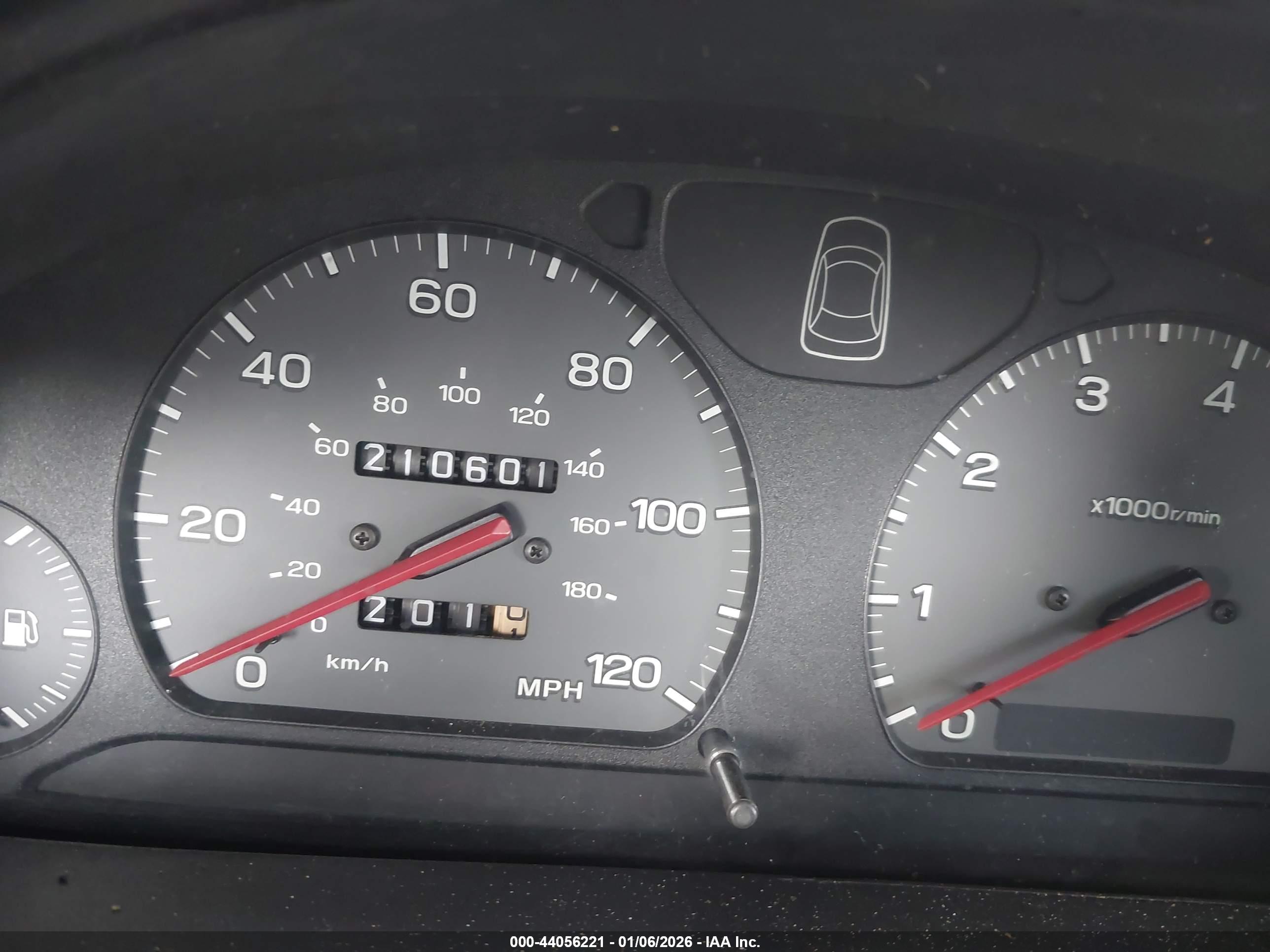 SUBARU LEGACY image 7