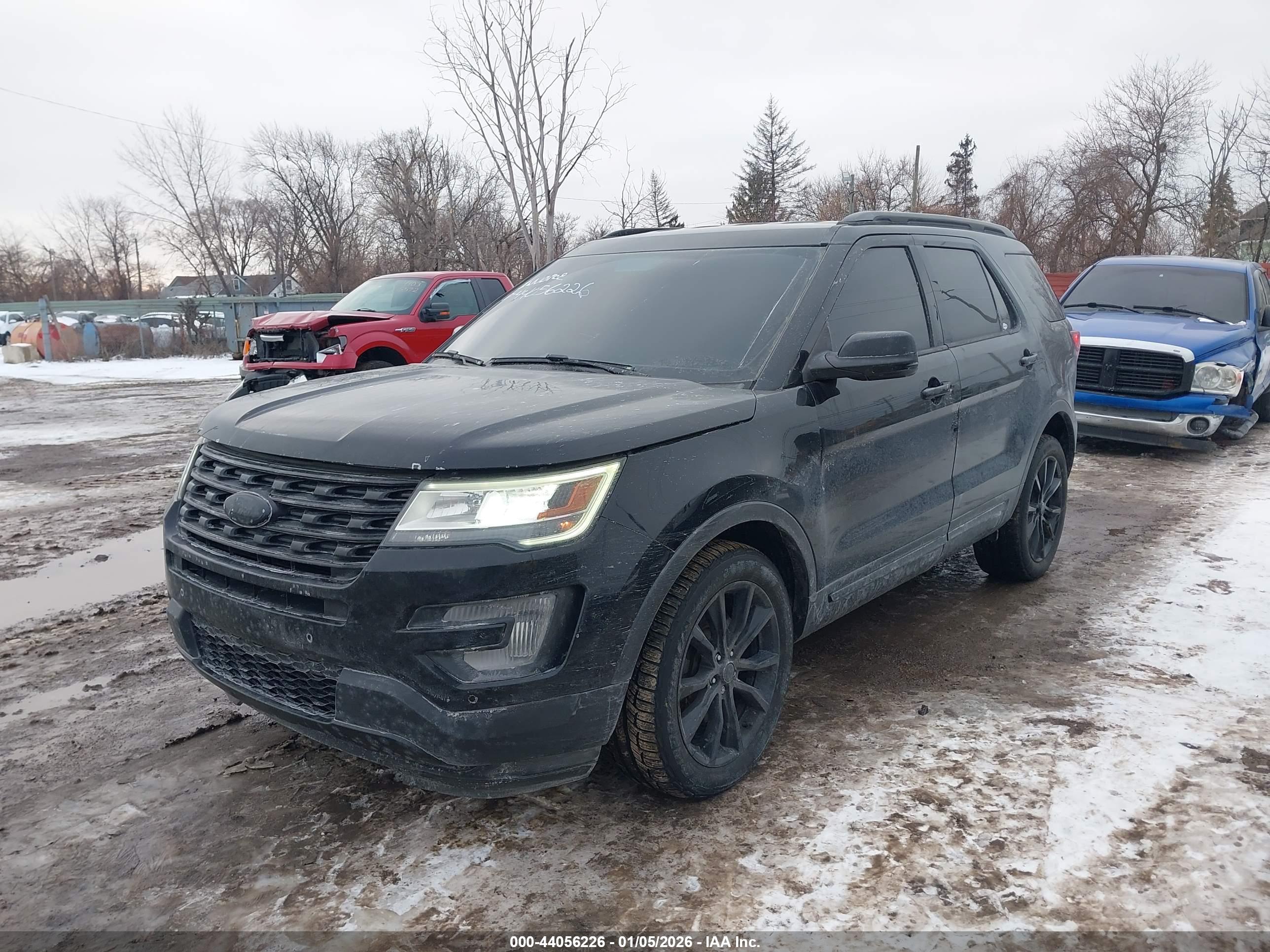 FORD EXPLORER image 2