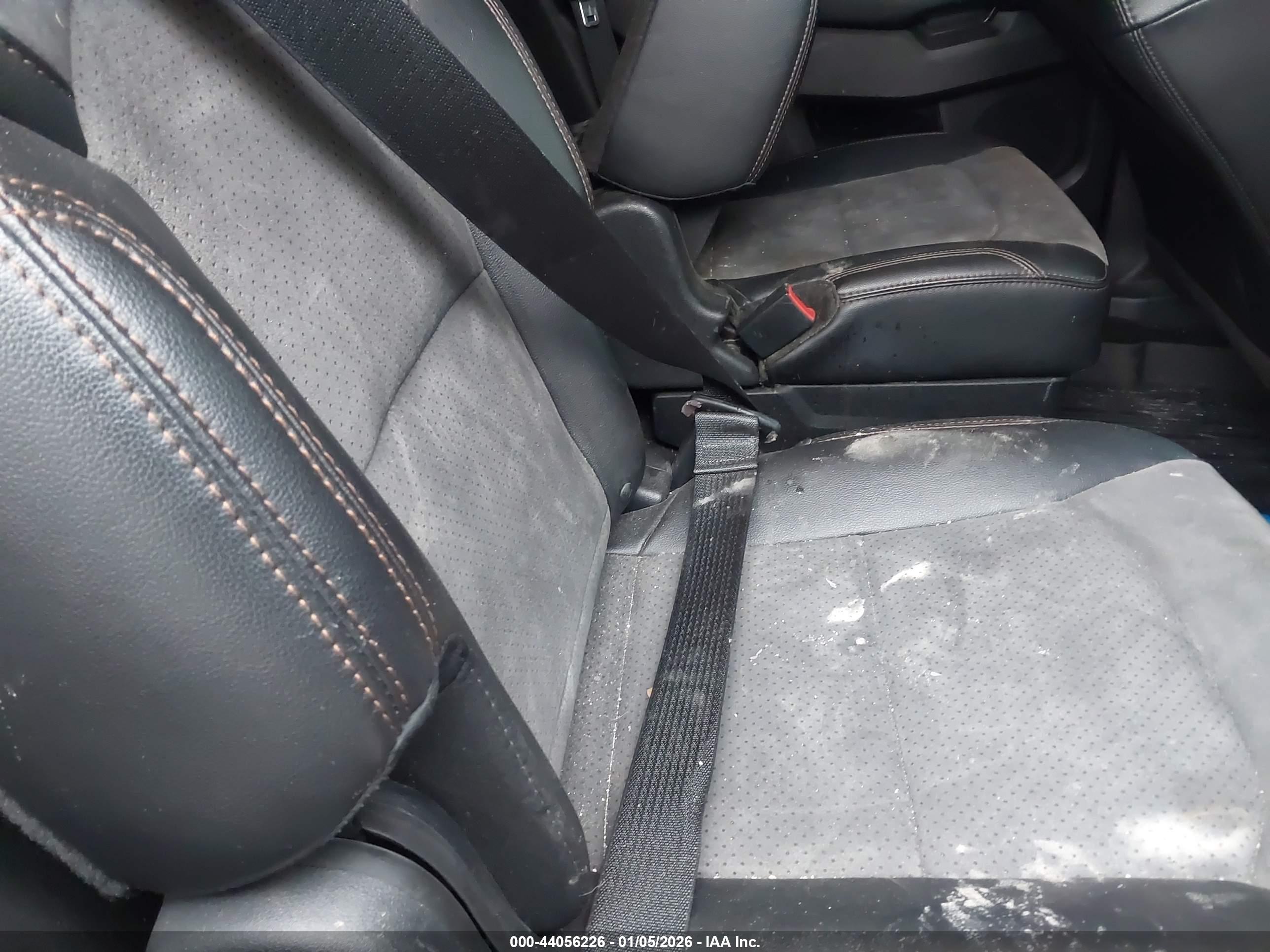 FORD EXPLORER image 8