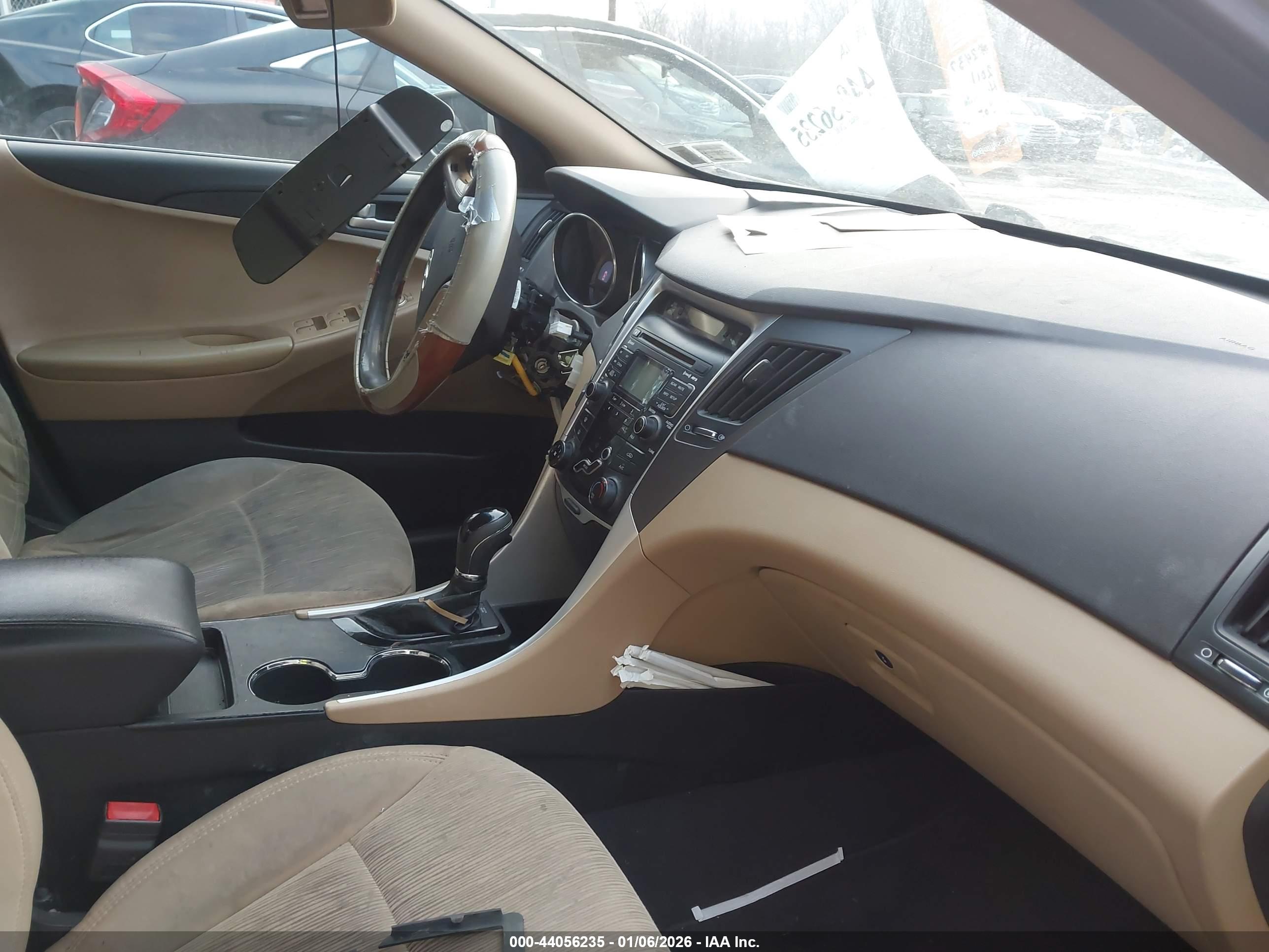 HYUNDAI SONATA image 5