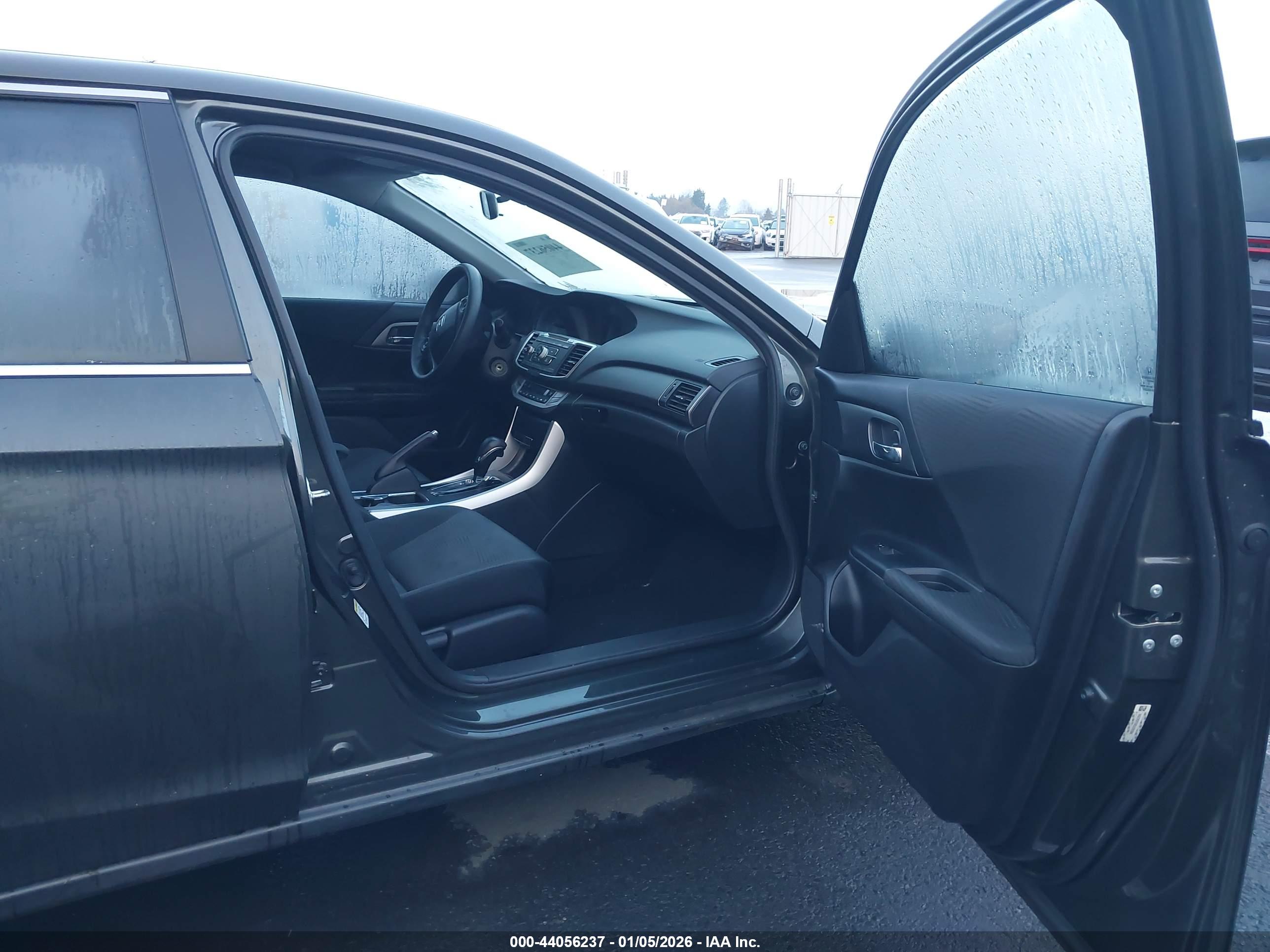 HONDA ACCORD image 5