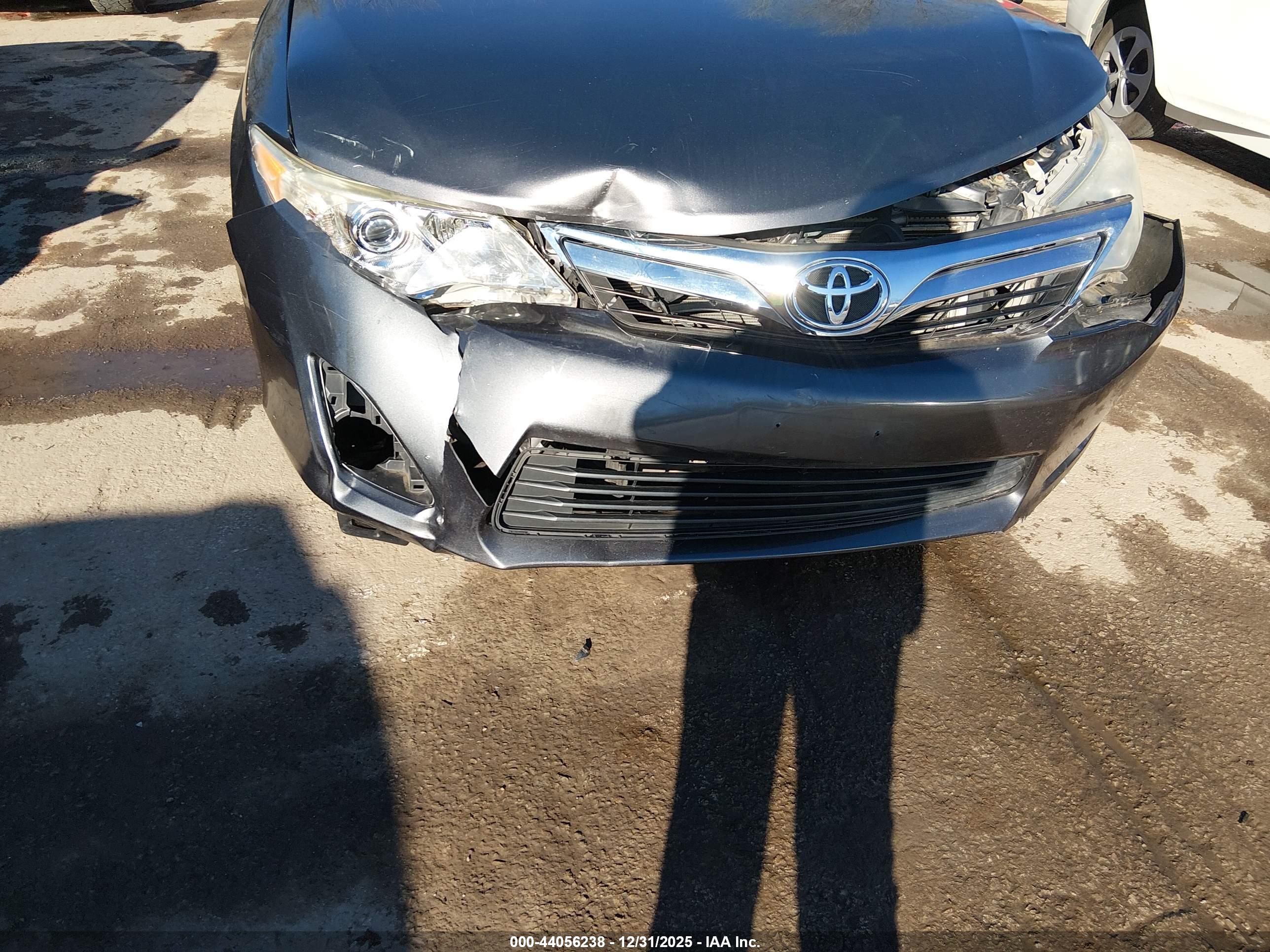 TOYOTA CAMRY image 6