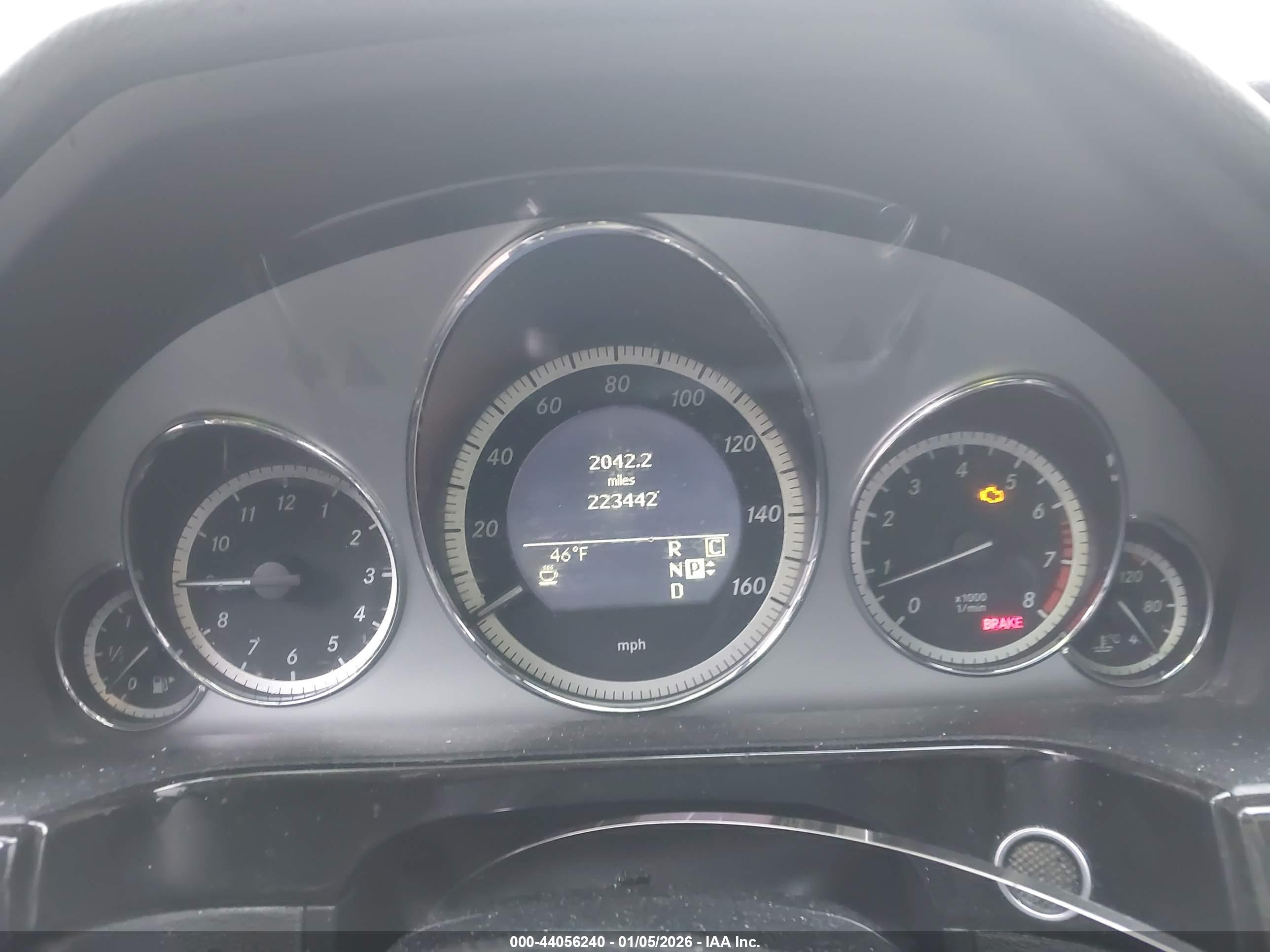 MERCEDES-BENZ E image 7