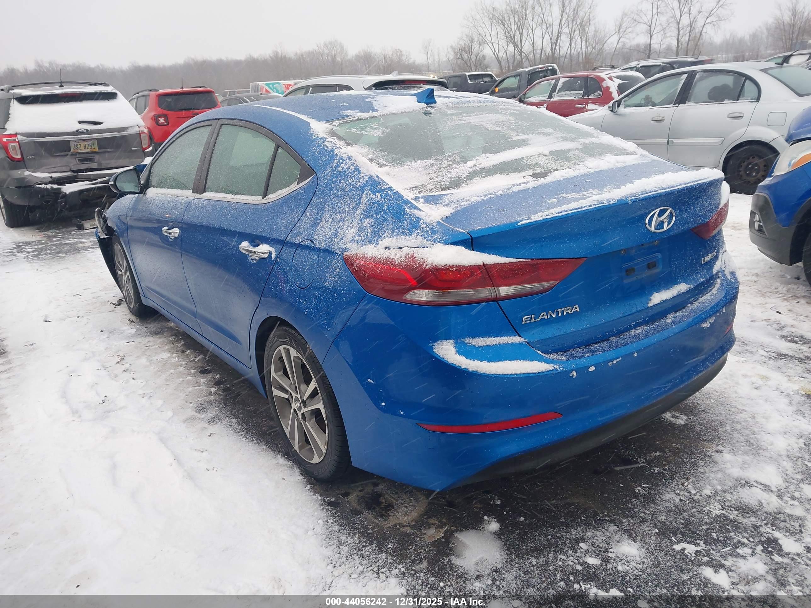 HYUNDAI ELANTRA image 3