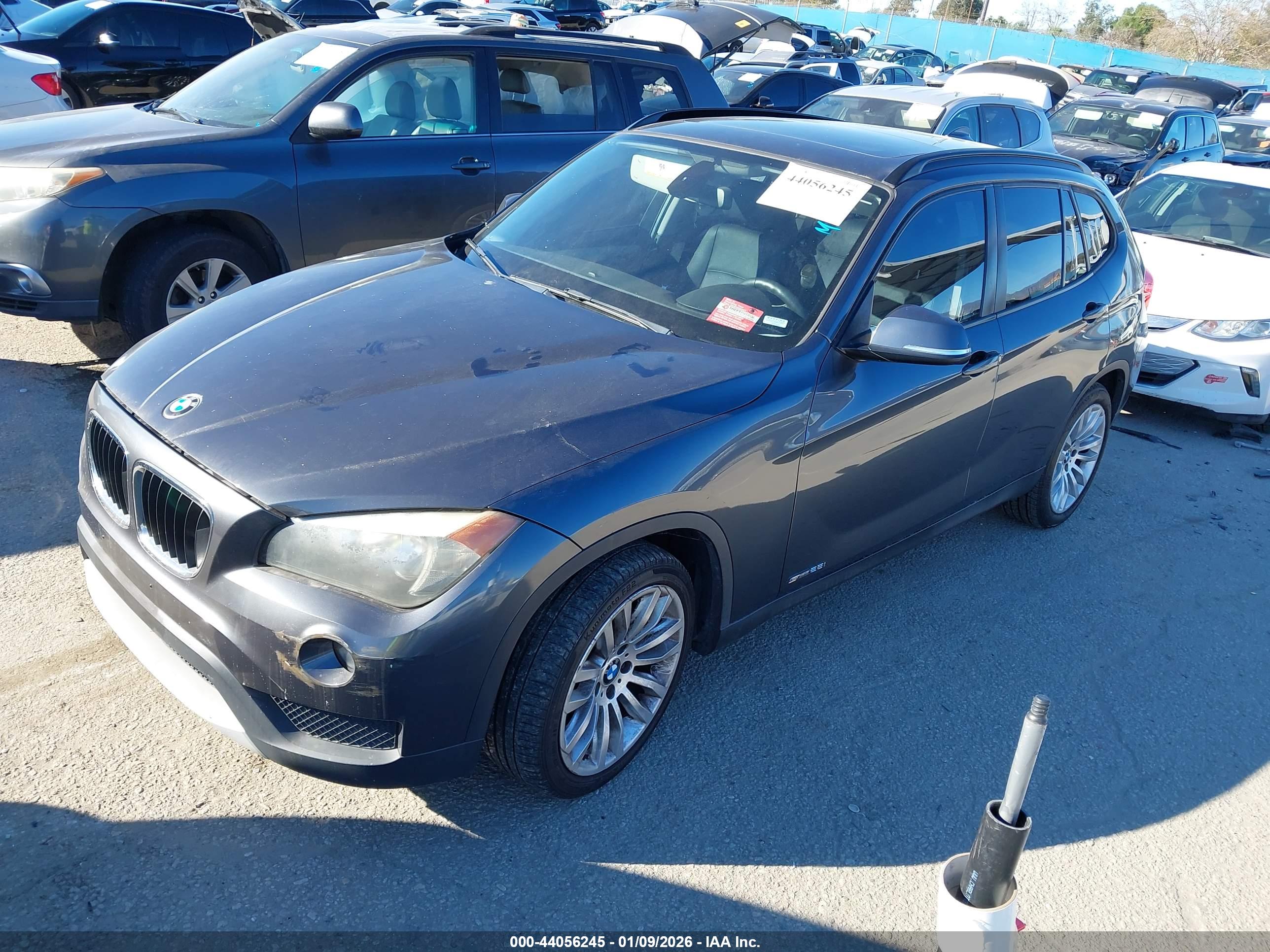 BMW X1 image 2