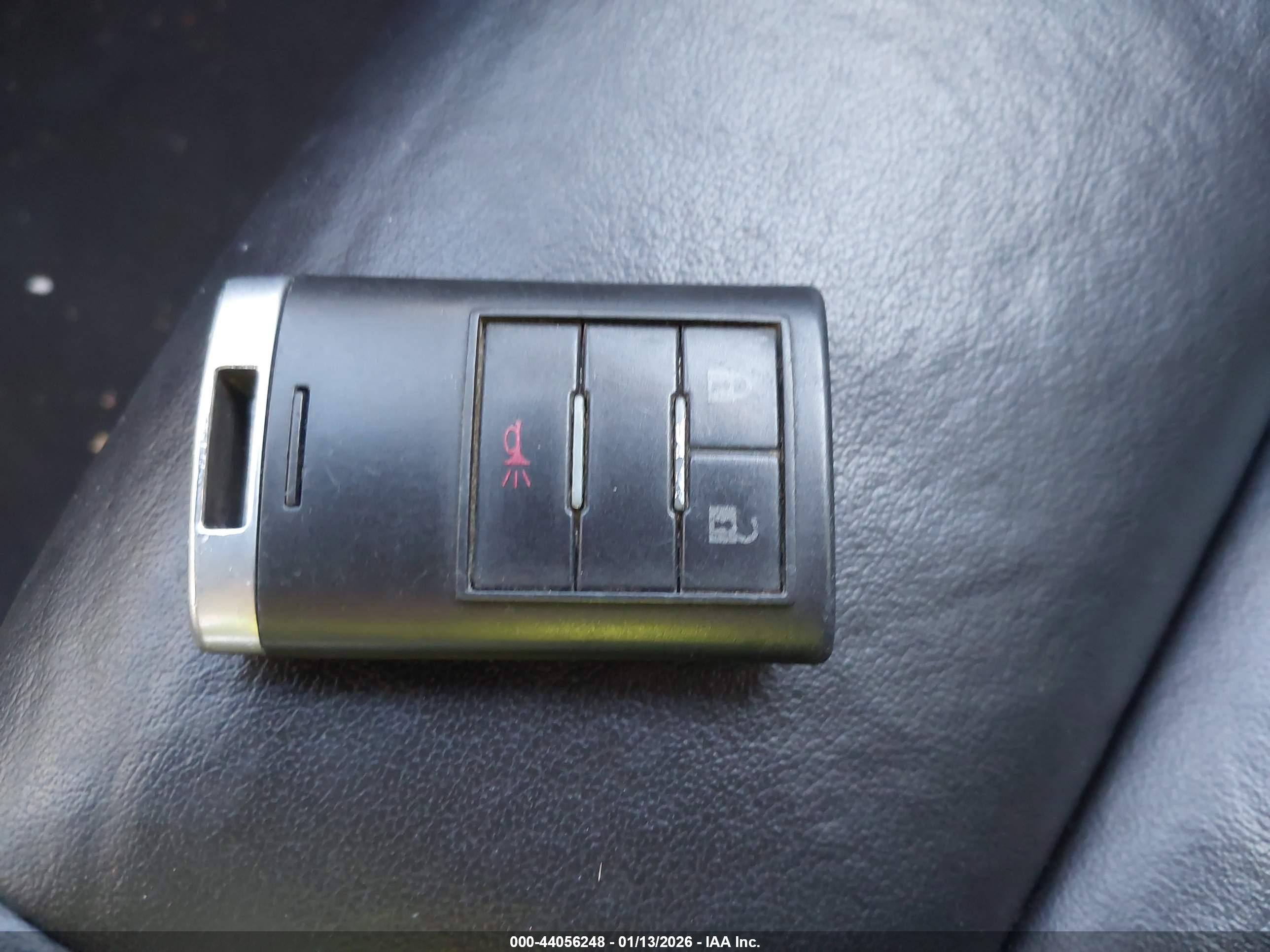 CADILLAC SRX image 11