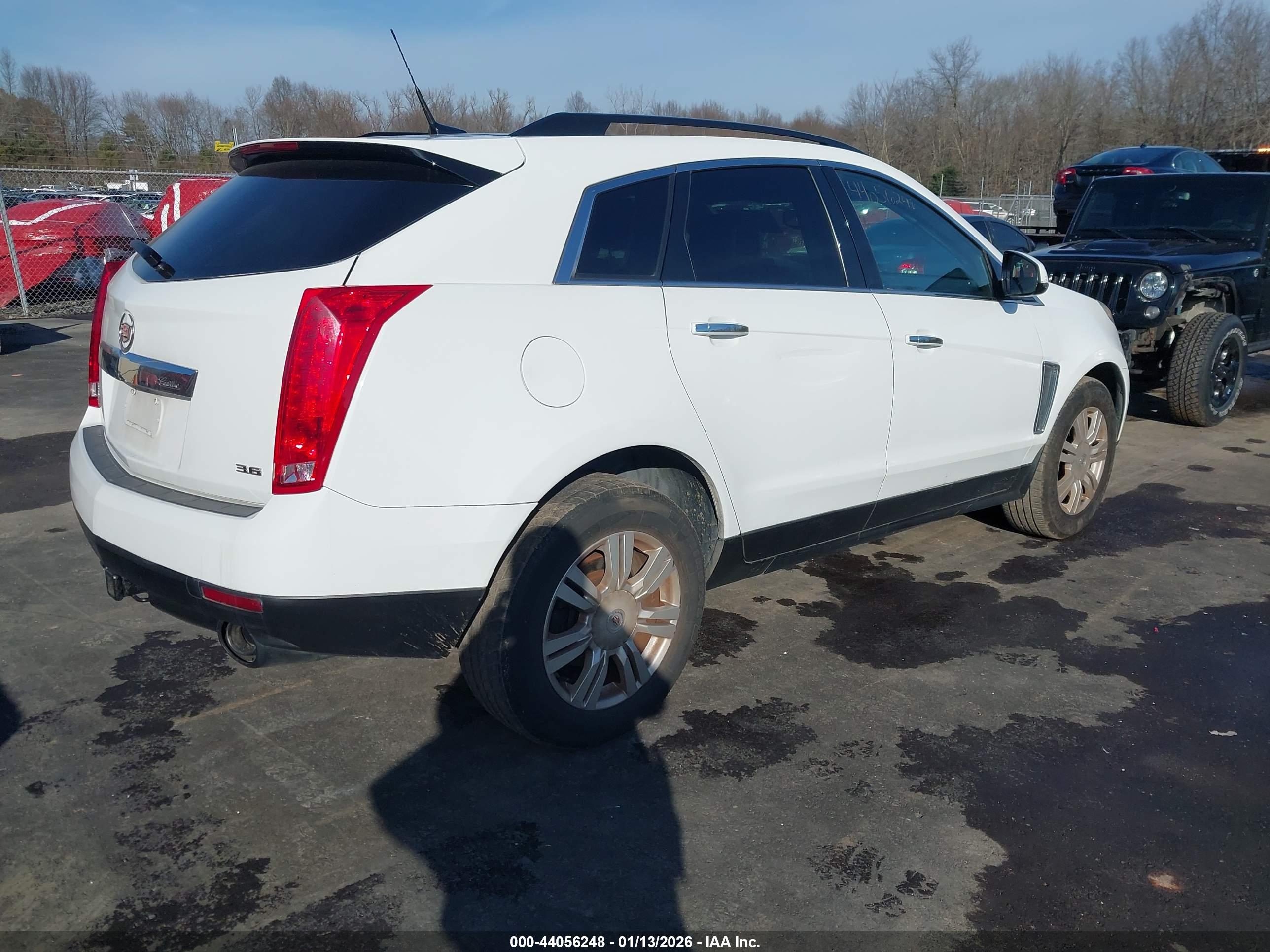 CADILLAC SRX image 4