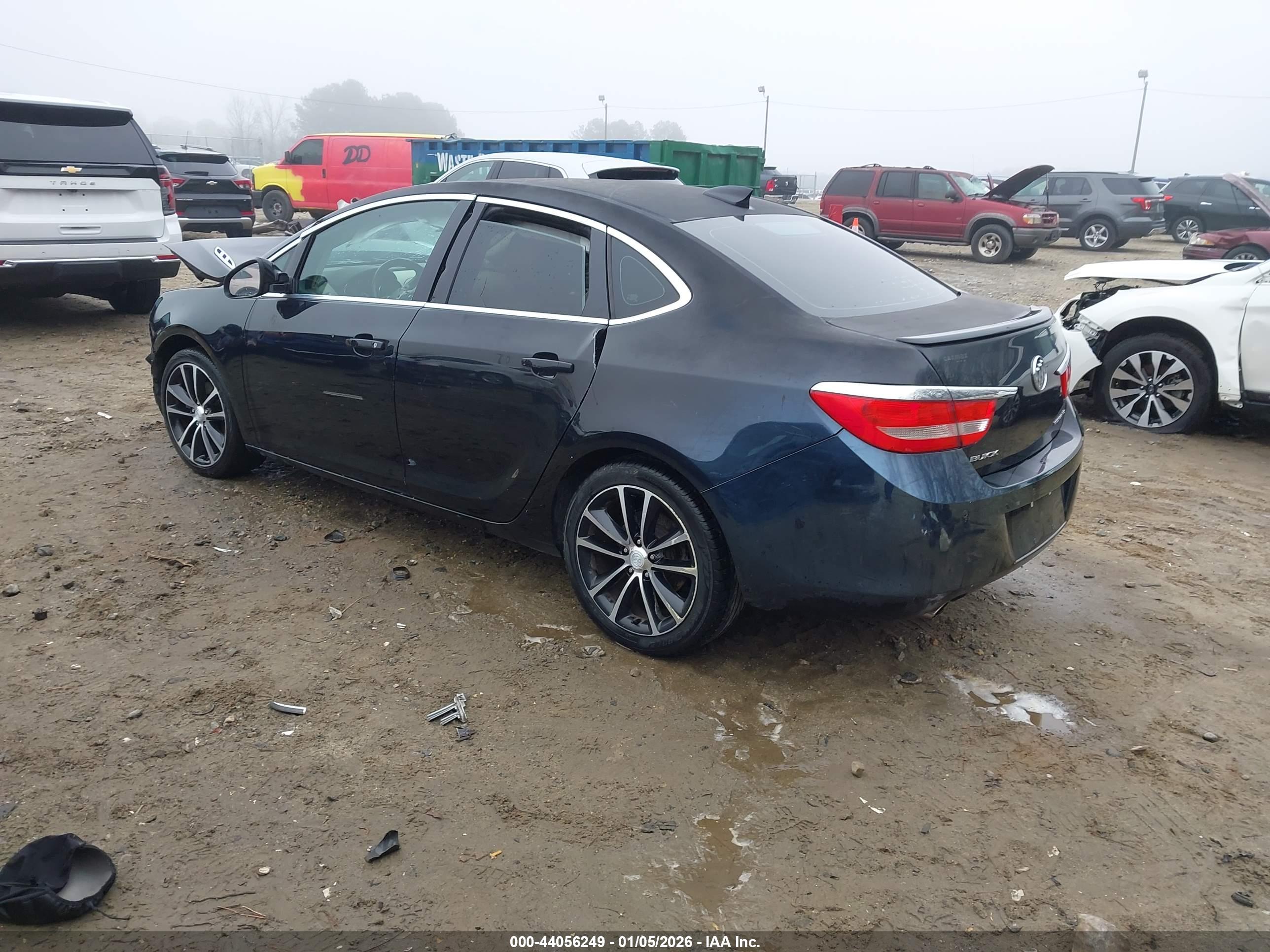 BUICK VERANO image 3