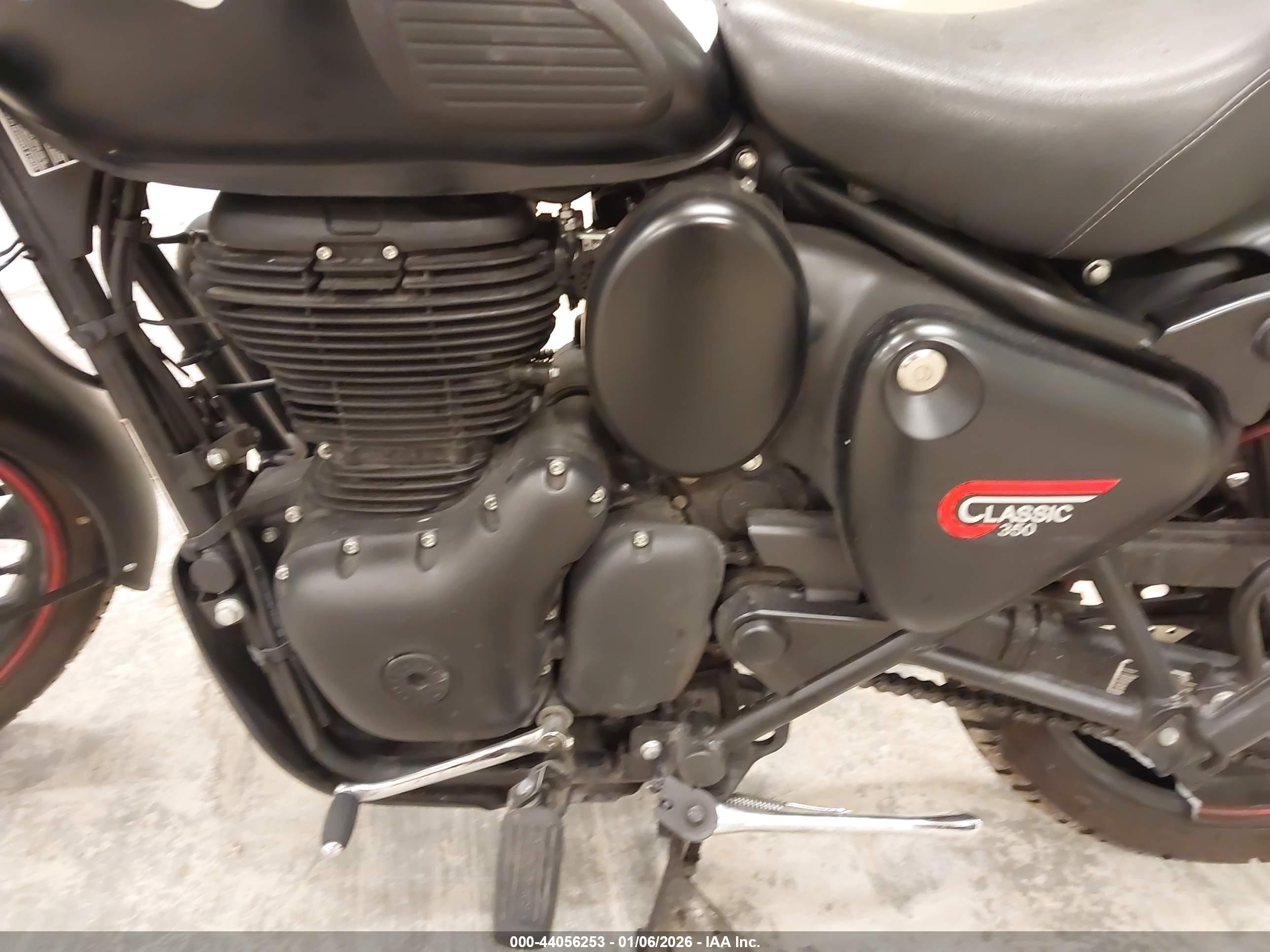 ROYAL ENFIELD image 9