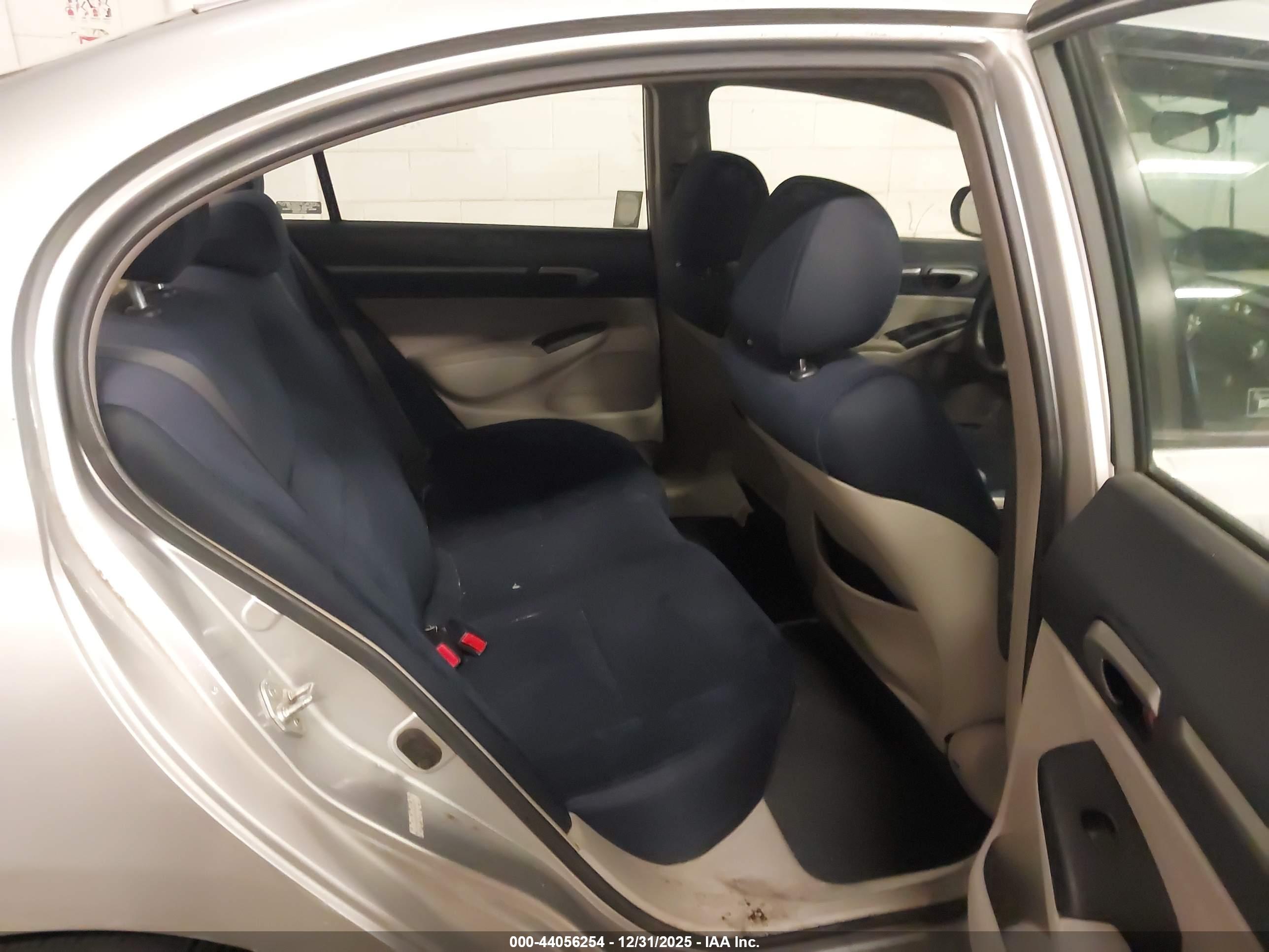 HONDA CIVIC image 8