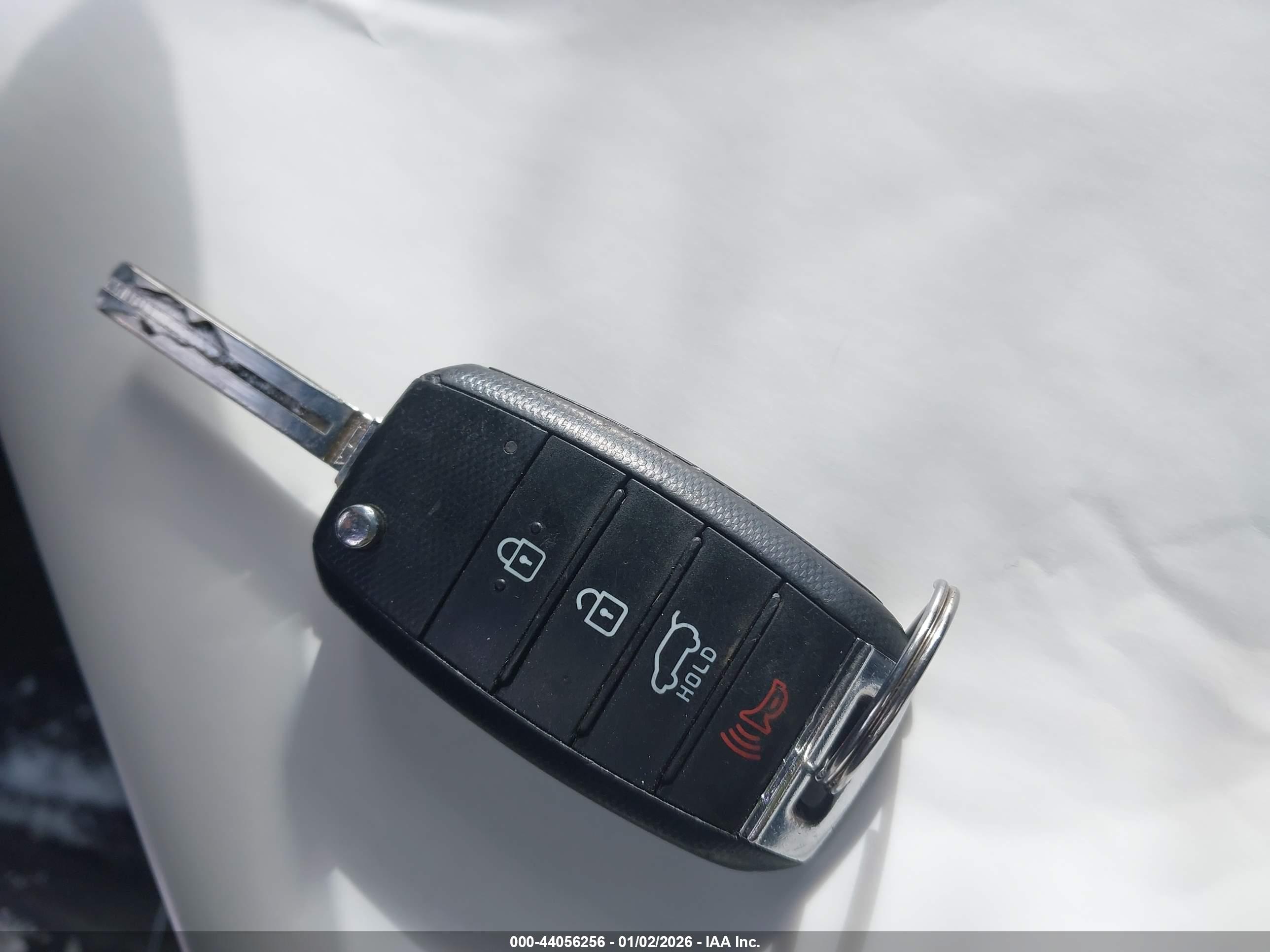 KIA SPORTAGE image 11