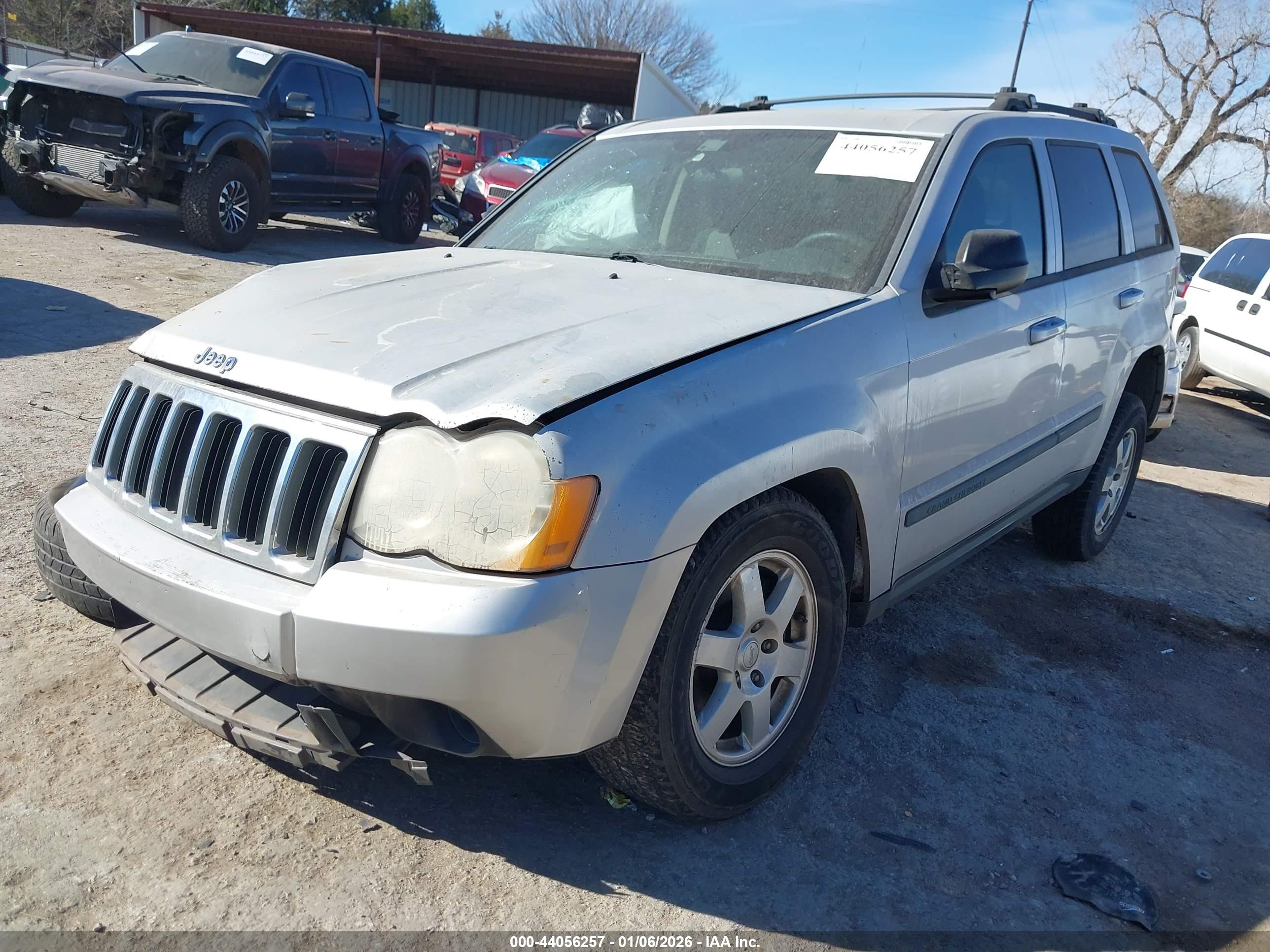 JEEP GRAND image 2