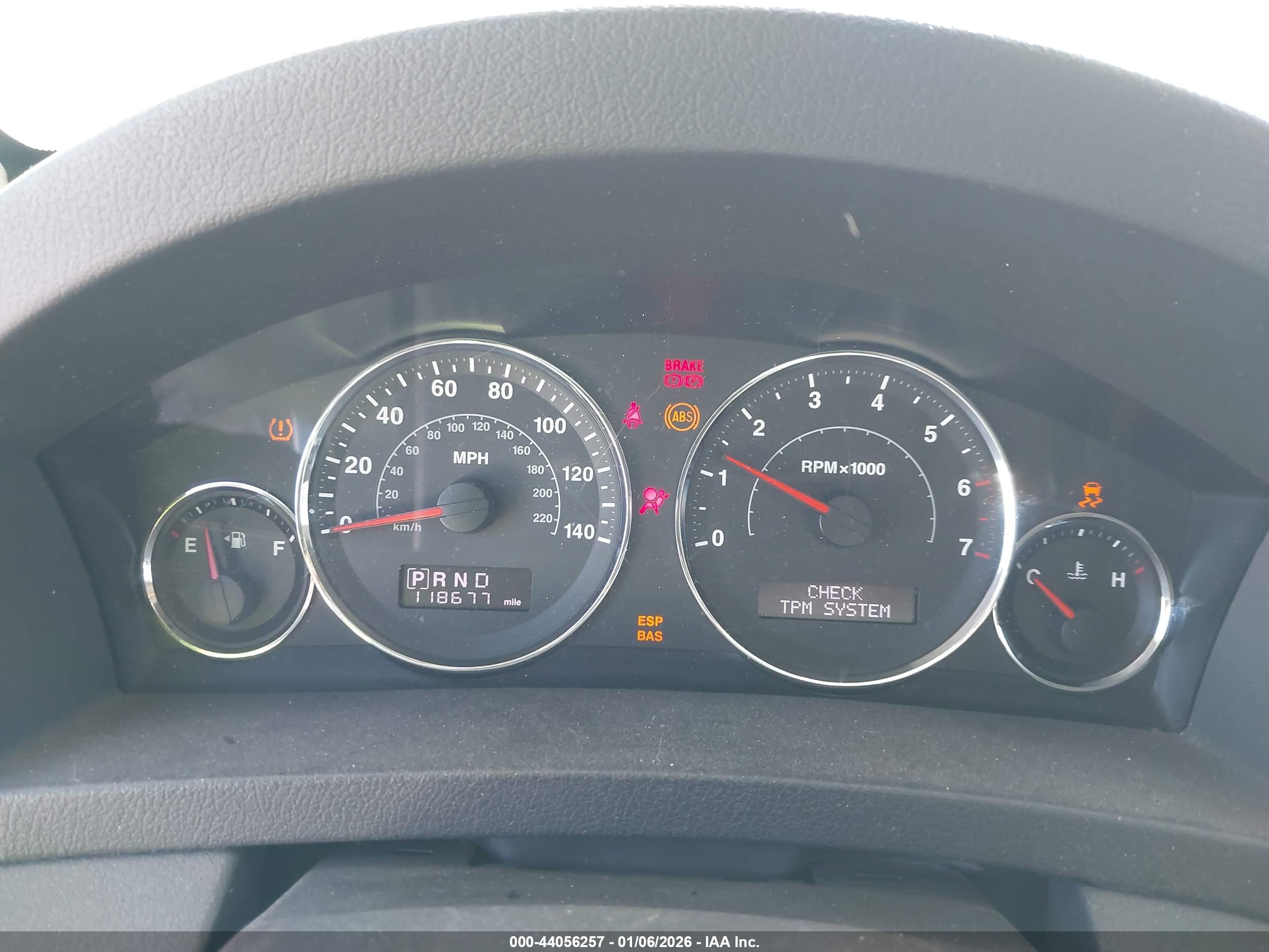 JEEP GRAND image 7