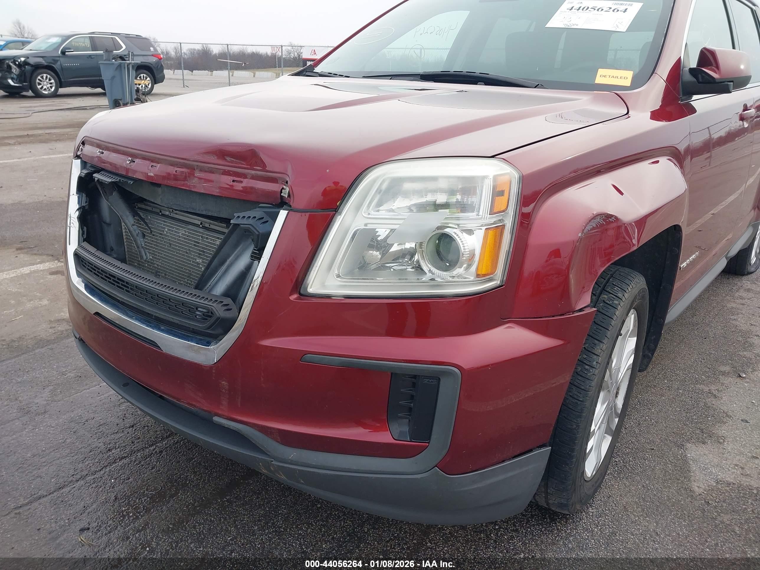 GMC TERRAIN image 6