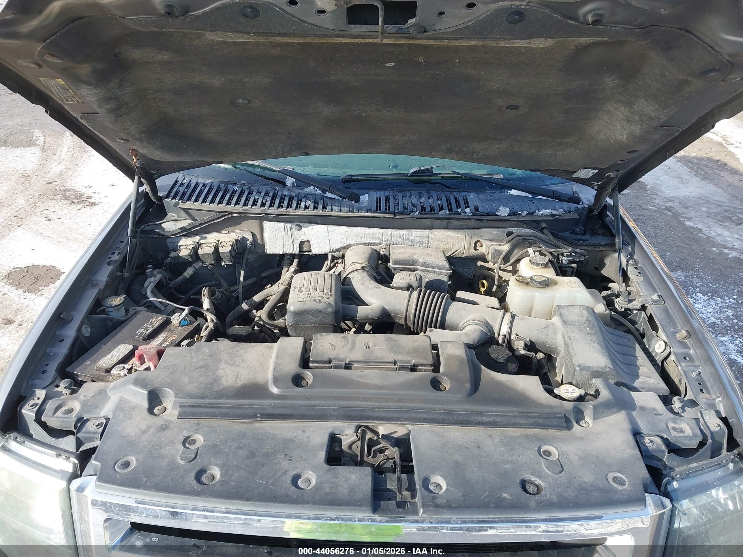 FORD EXPEDITION image 10