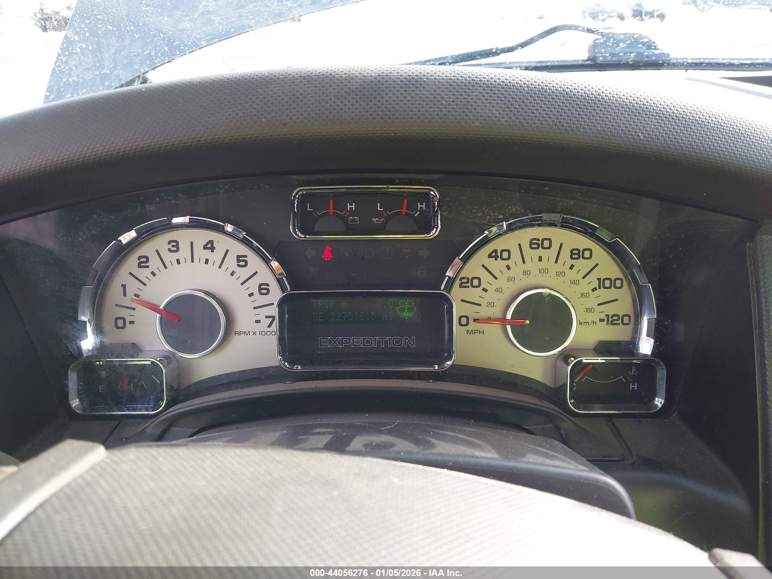 FORD EXPEDITION image 7