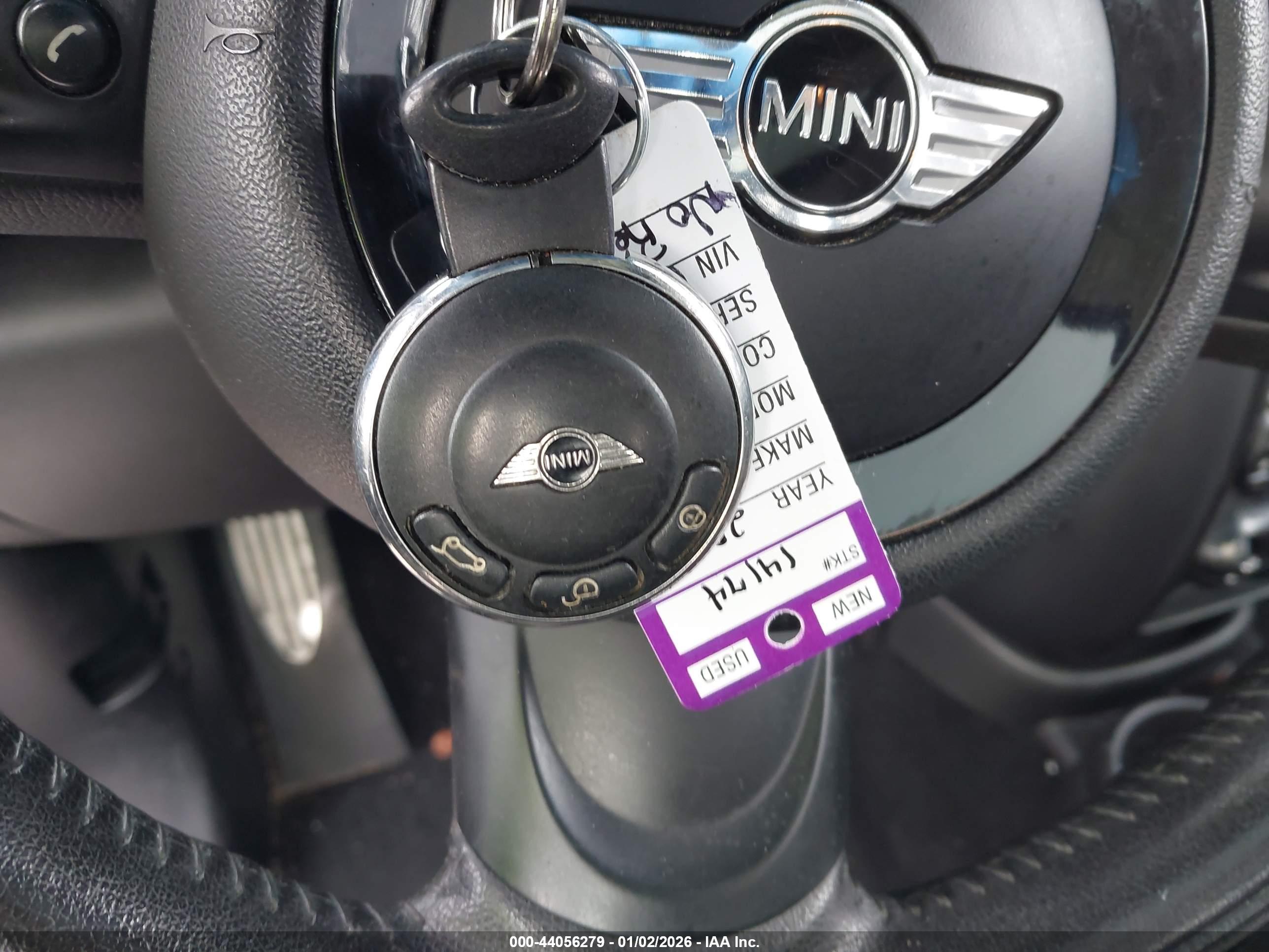 MINI COUNTRYMAN image 11