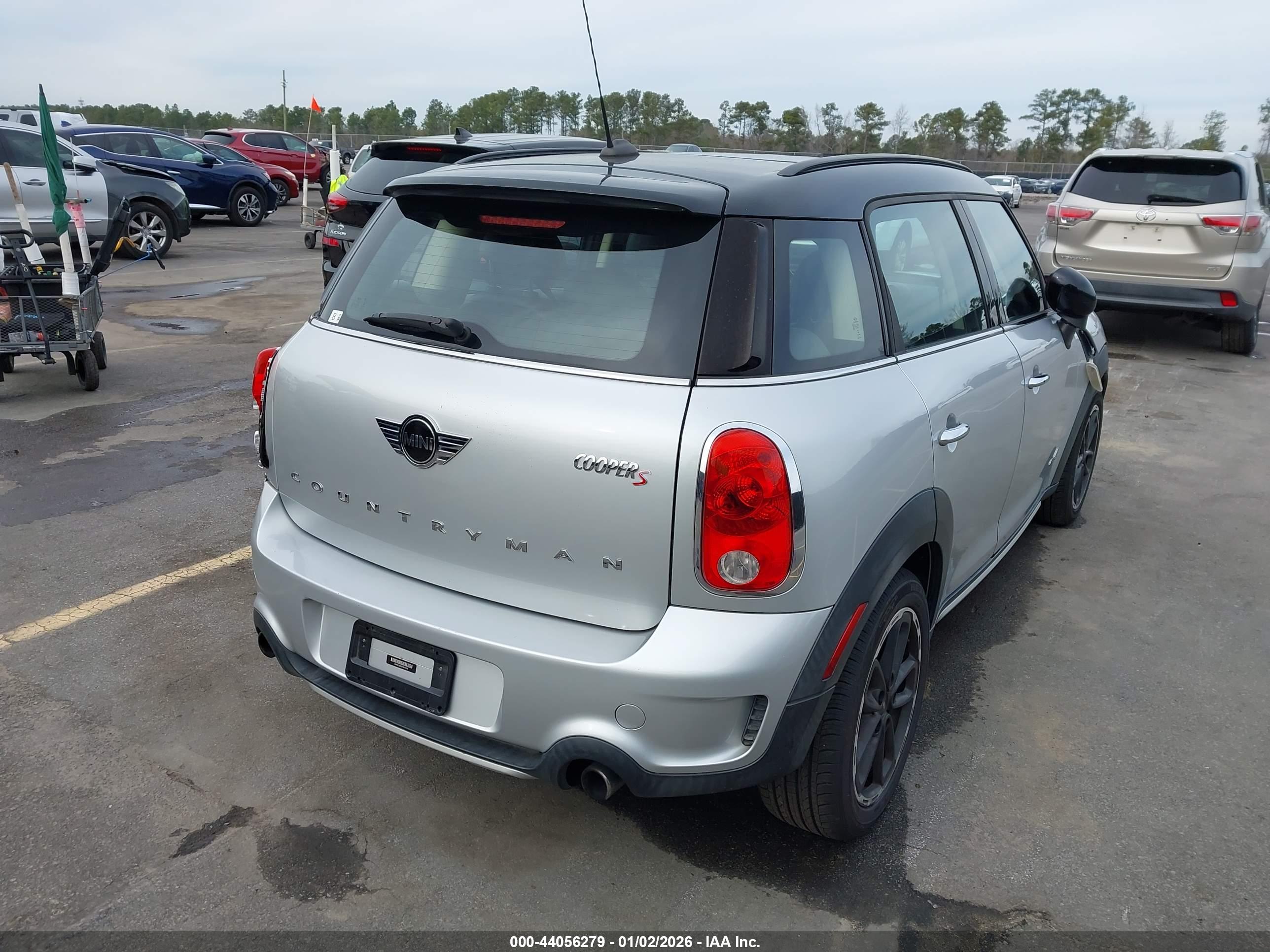 MINI COUNTRYMAN image 4