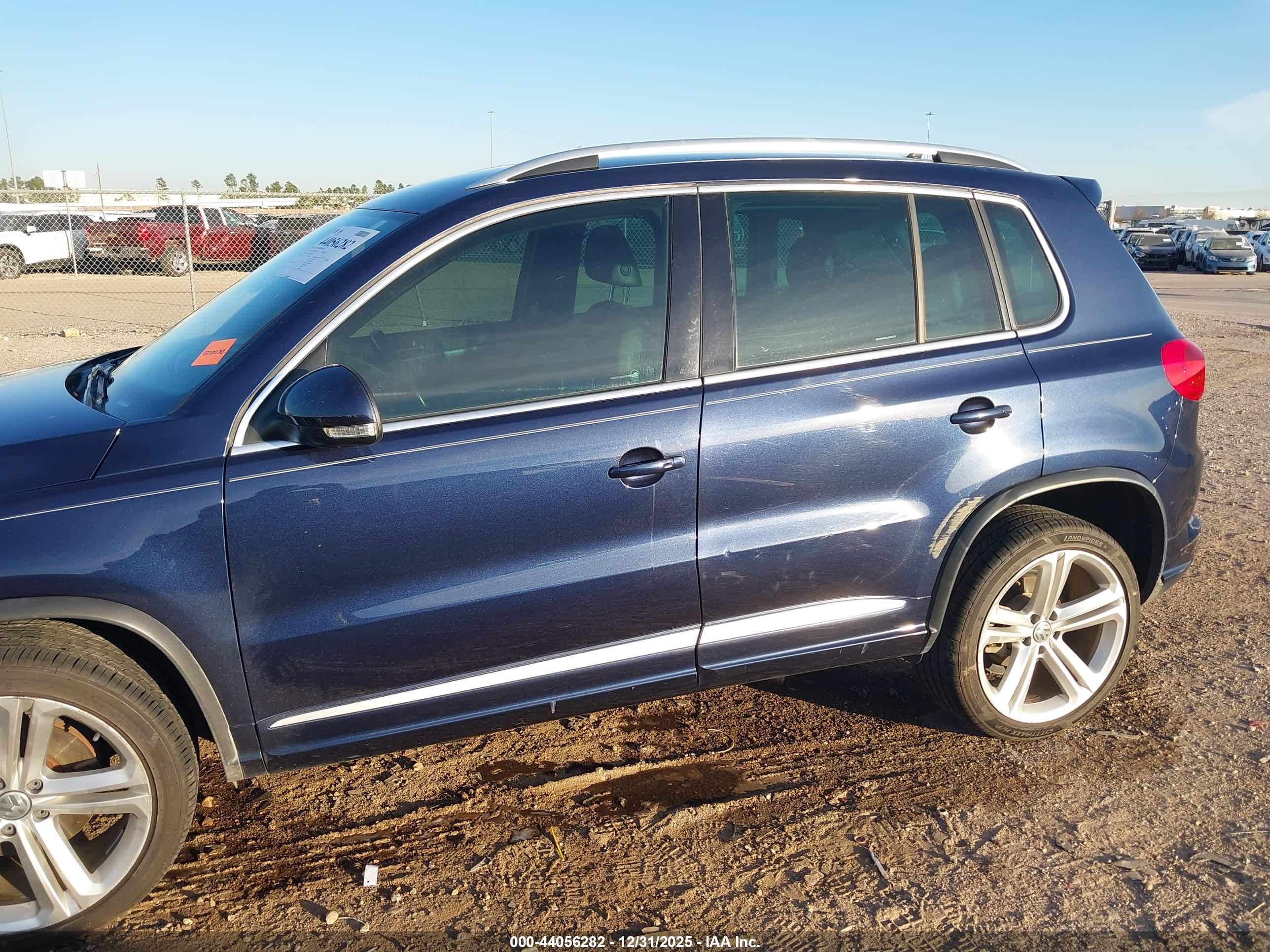 VOLKSWAGEN TIGUAN image 6