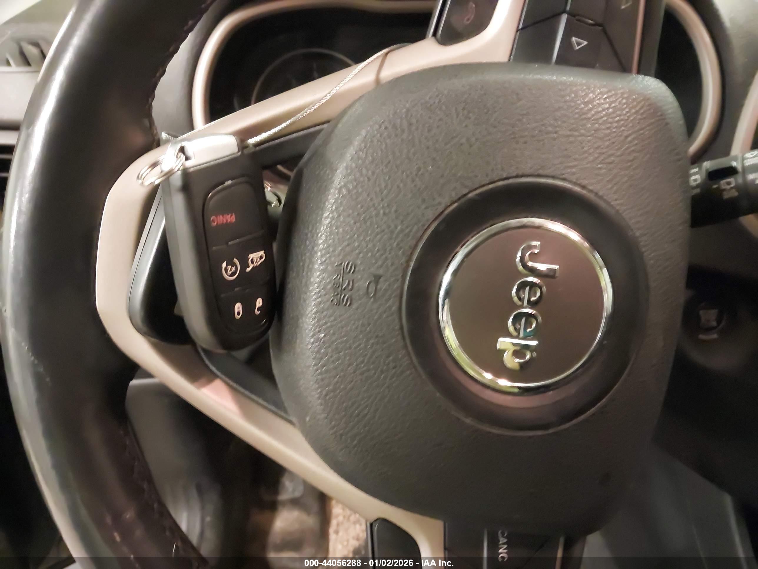 JEEP CHEROKEE image 11