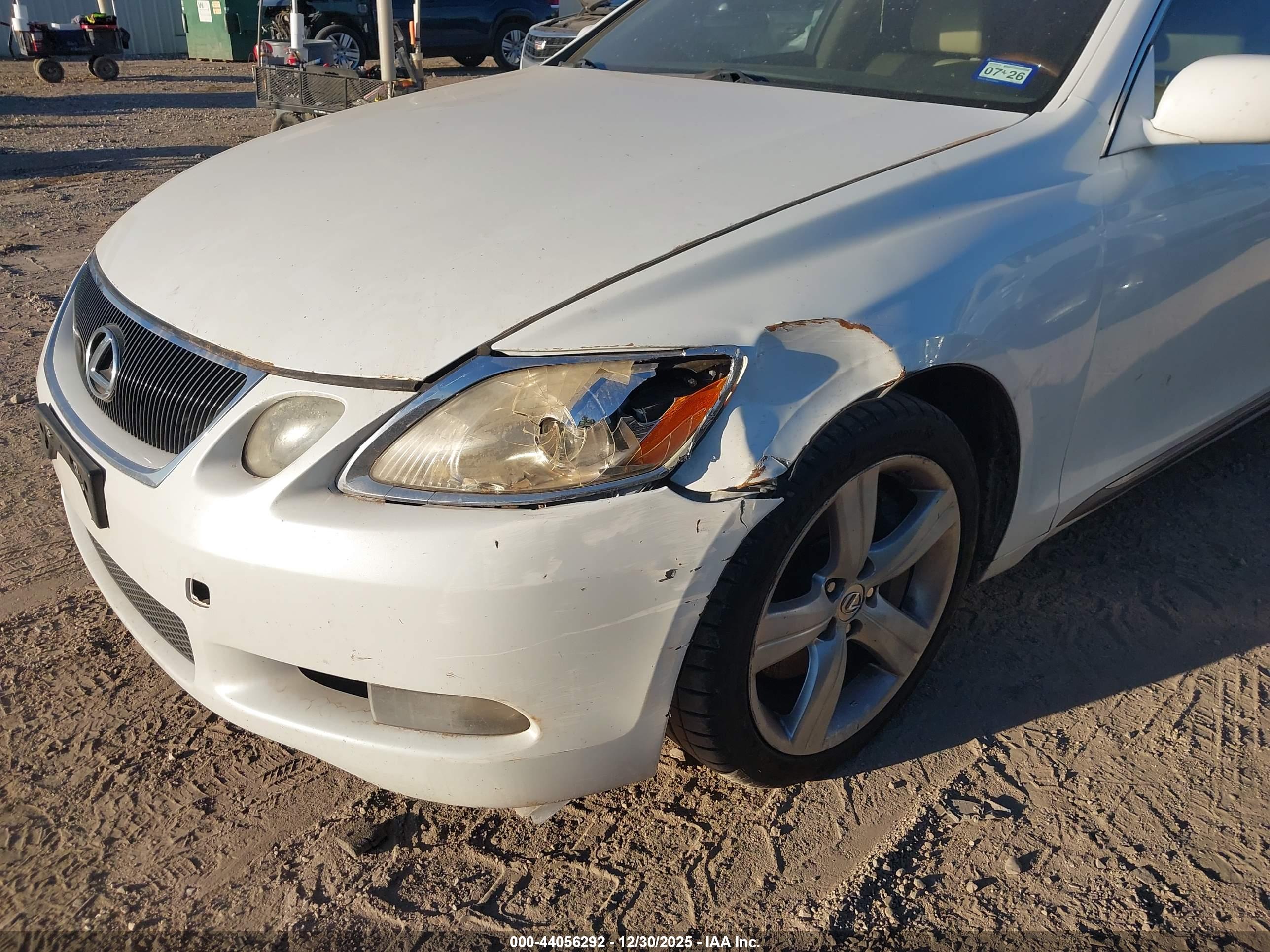 LEXUS GS image 6