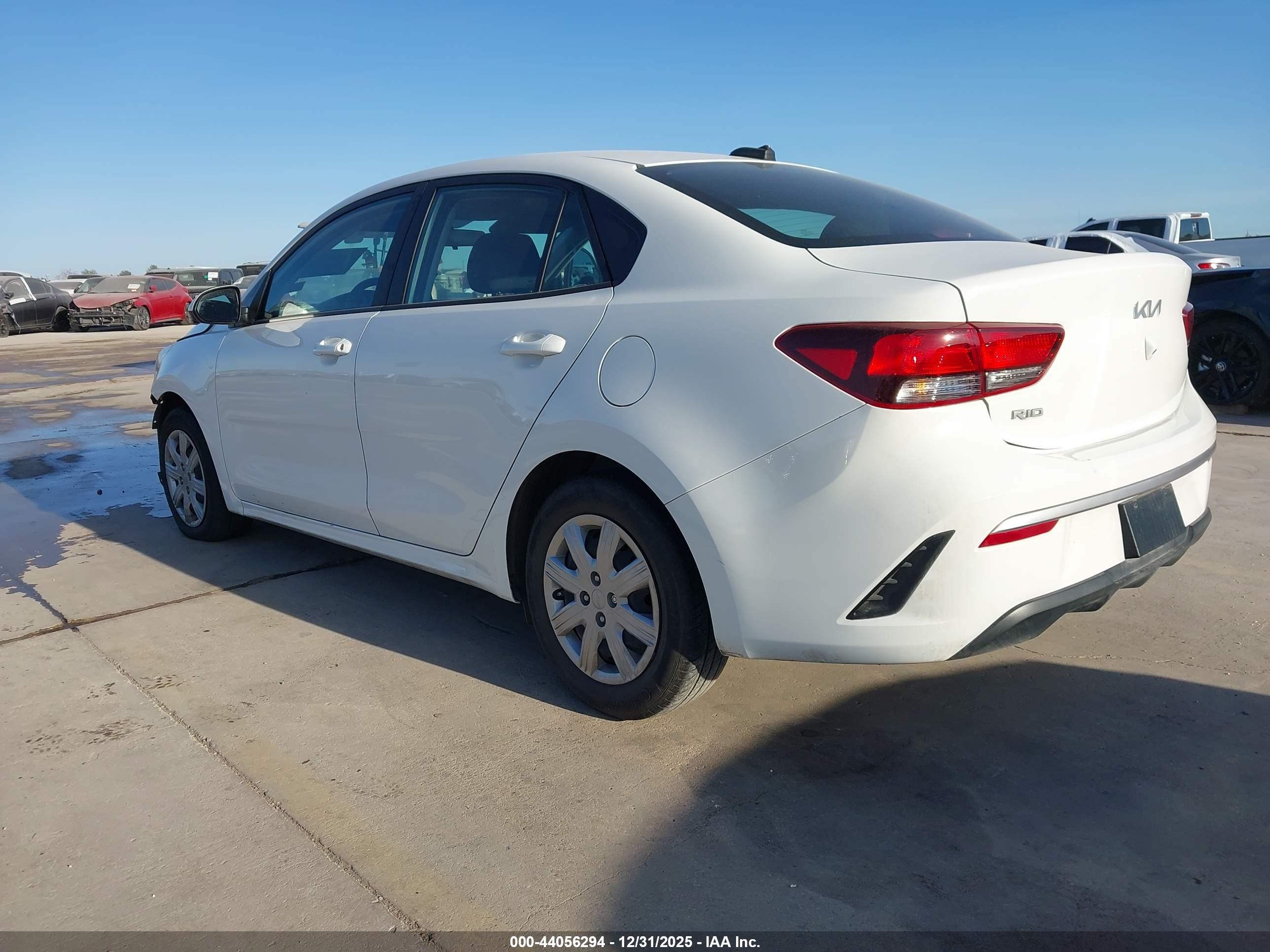 KIA RIO image 3