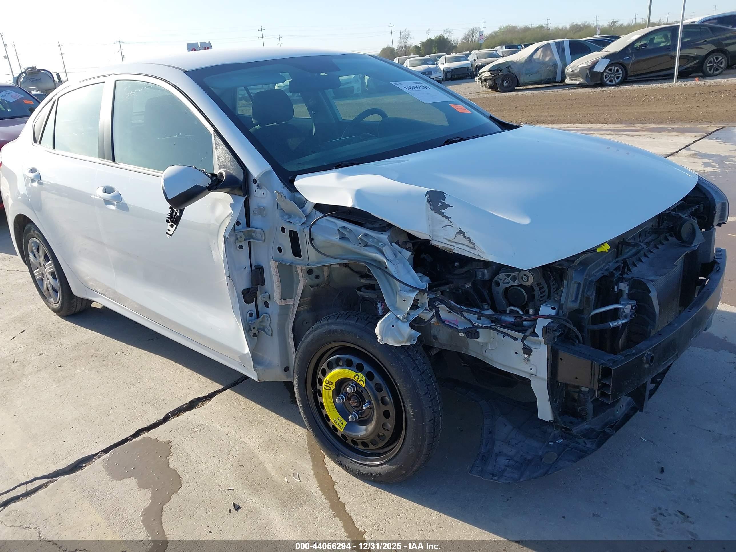 KIA RIO image 6