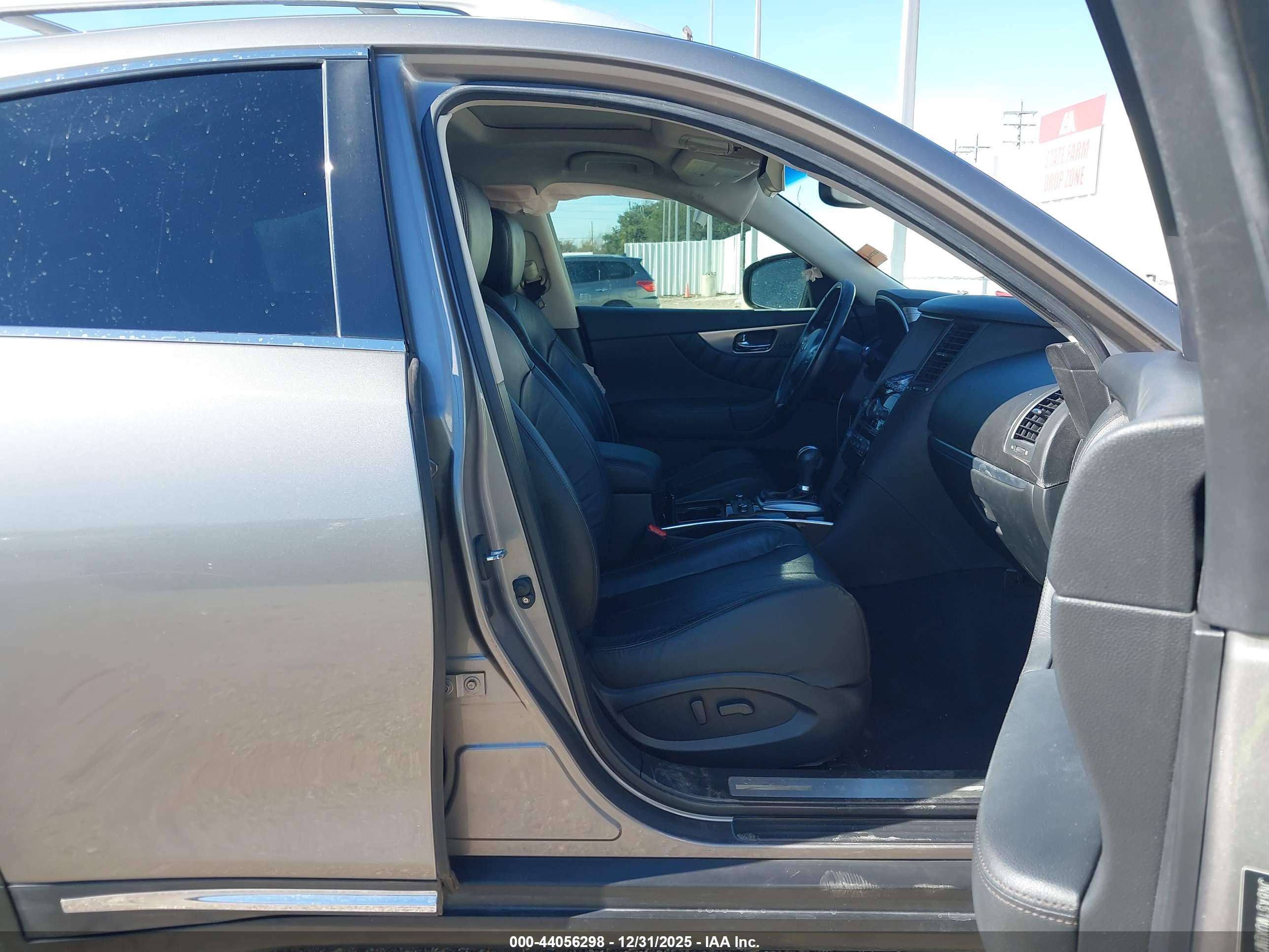 INFINITI FX35 image 5