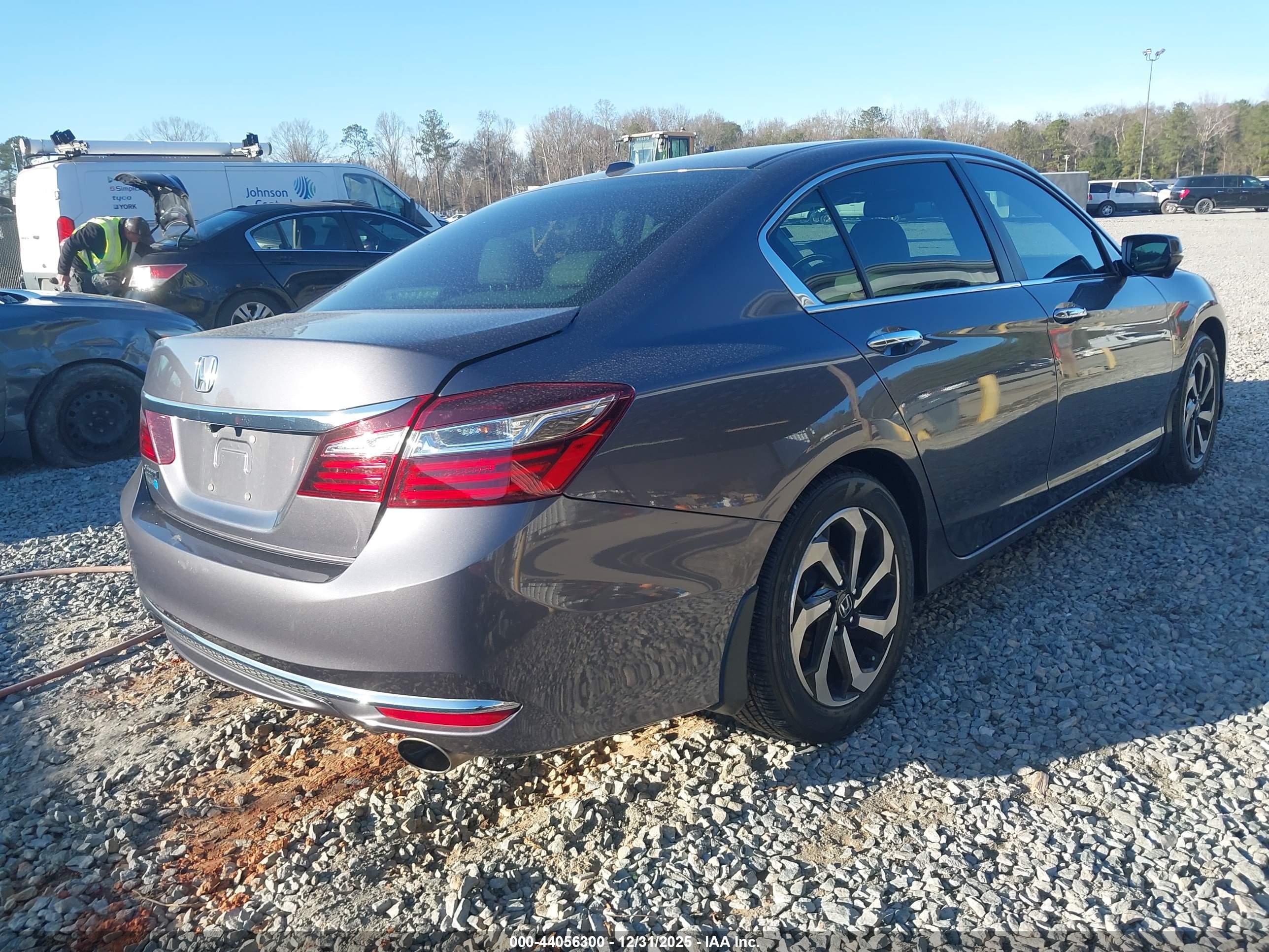 HONDA ACCORD image 4