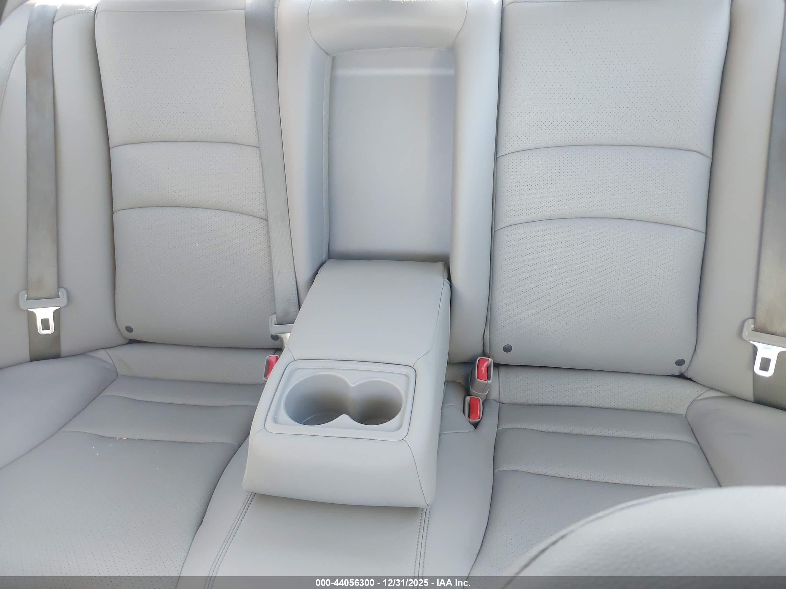 HONDA ACCORD image 8