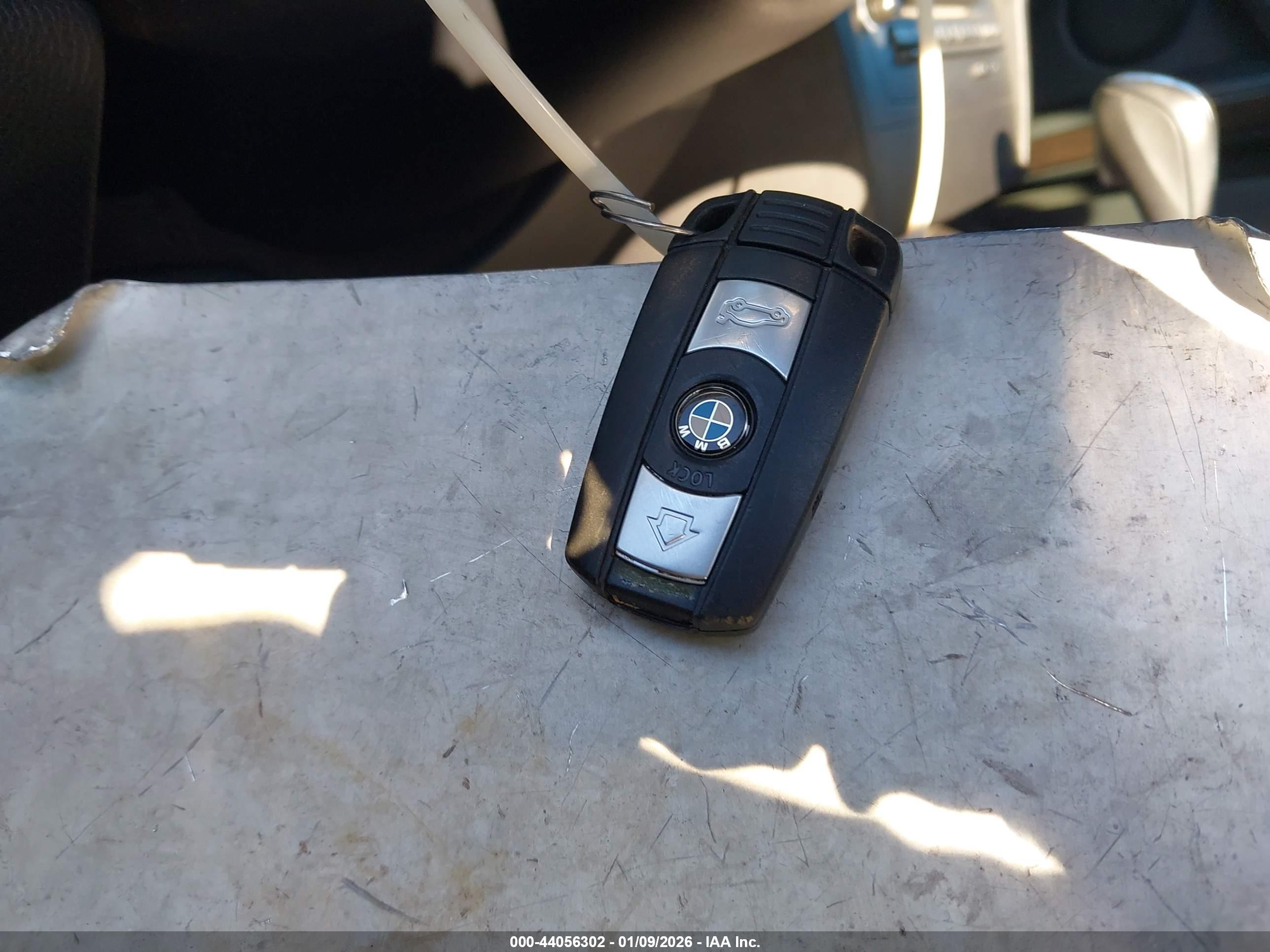 BMW 328I image 11