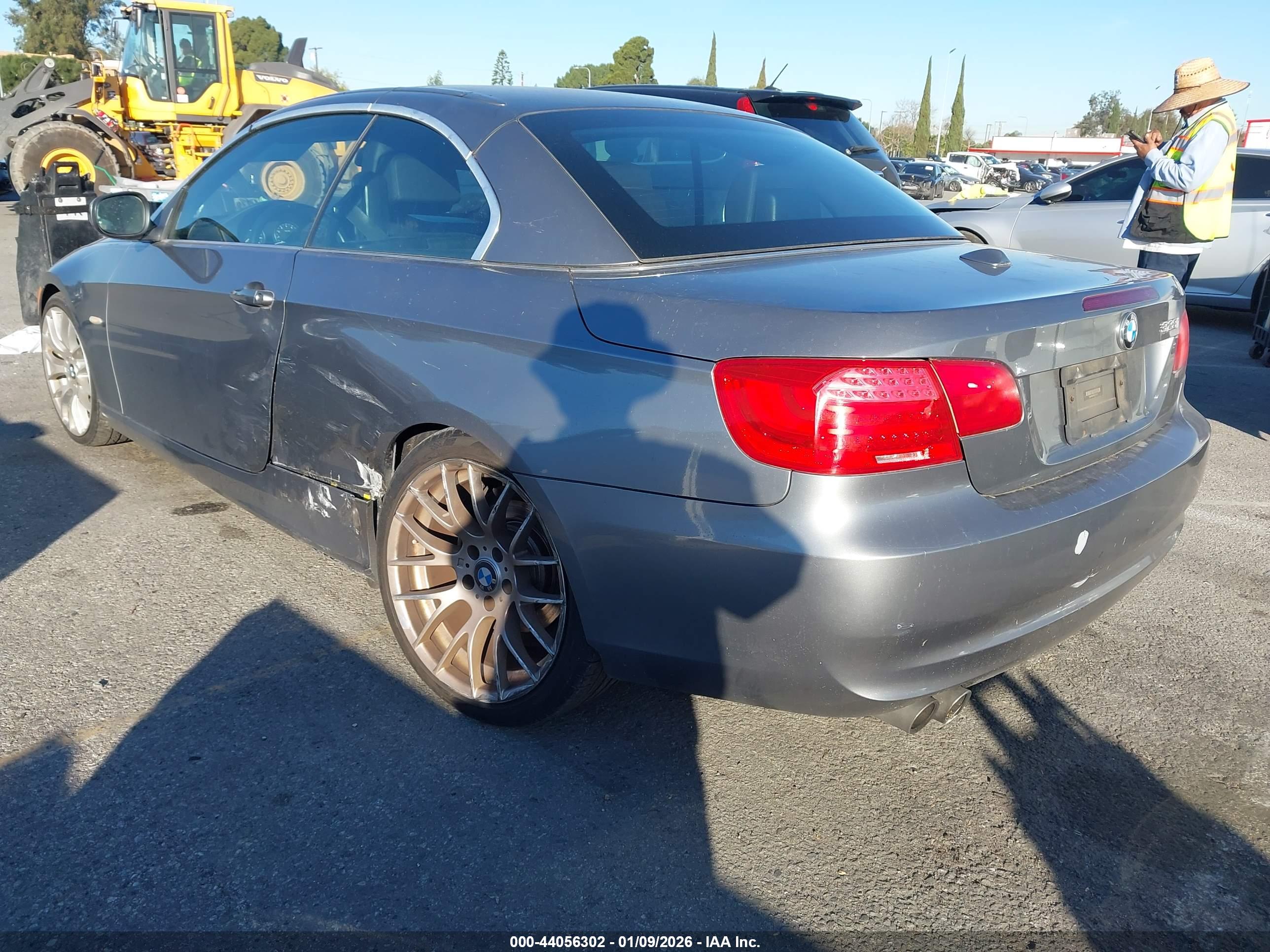 BMW 328I image 3