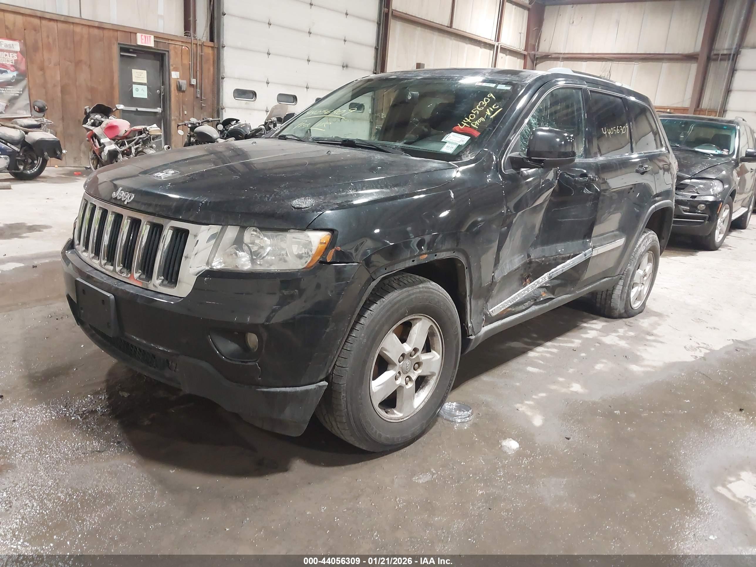 JEEP GRAND image 2