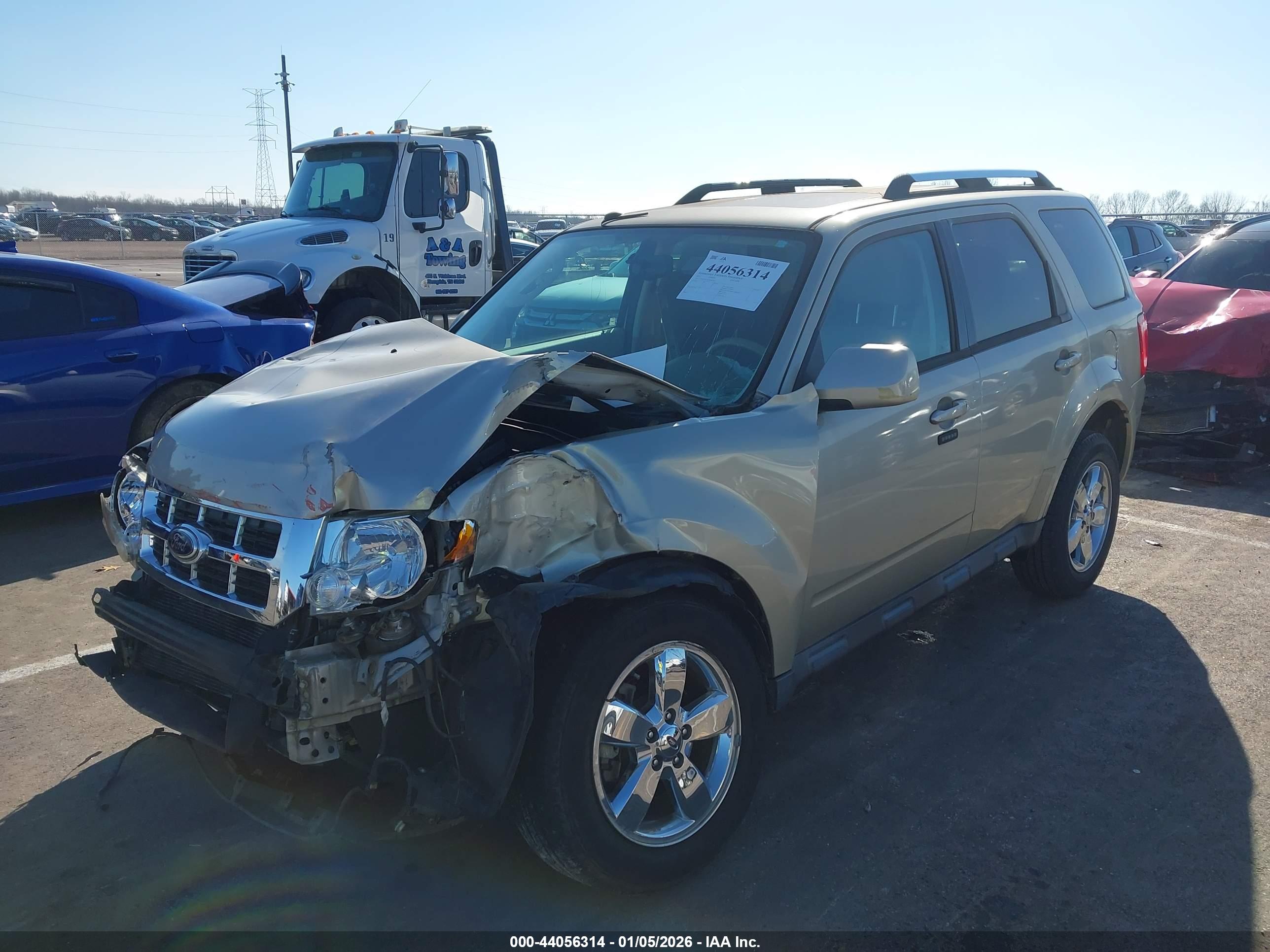 FORD ESCAPE image 2