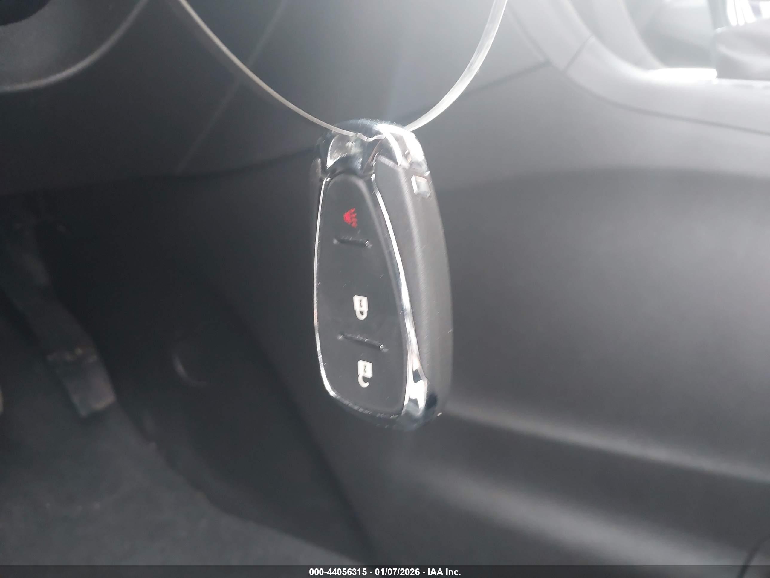 CHEVROLET EQUINOX image 11