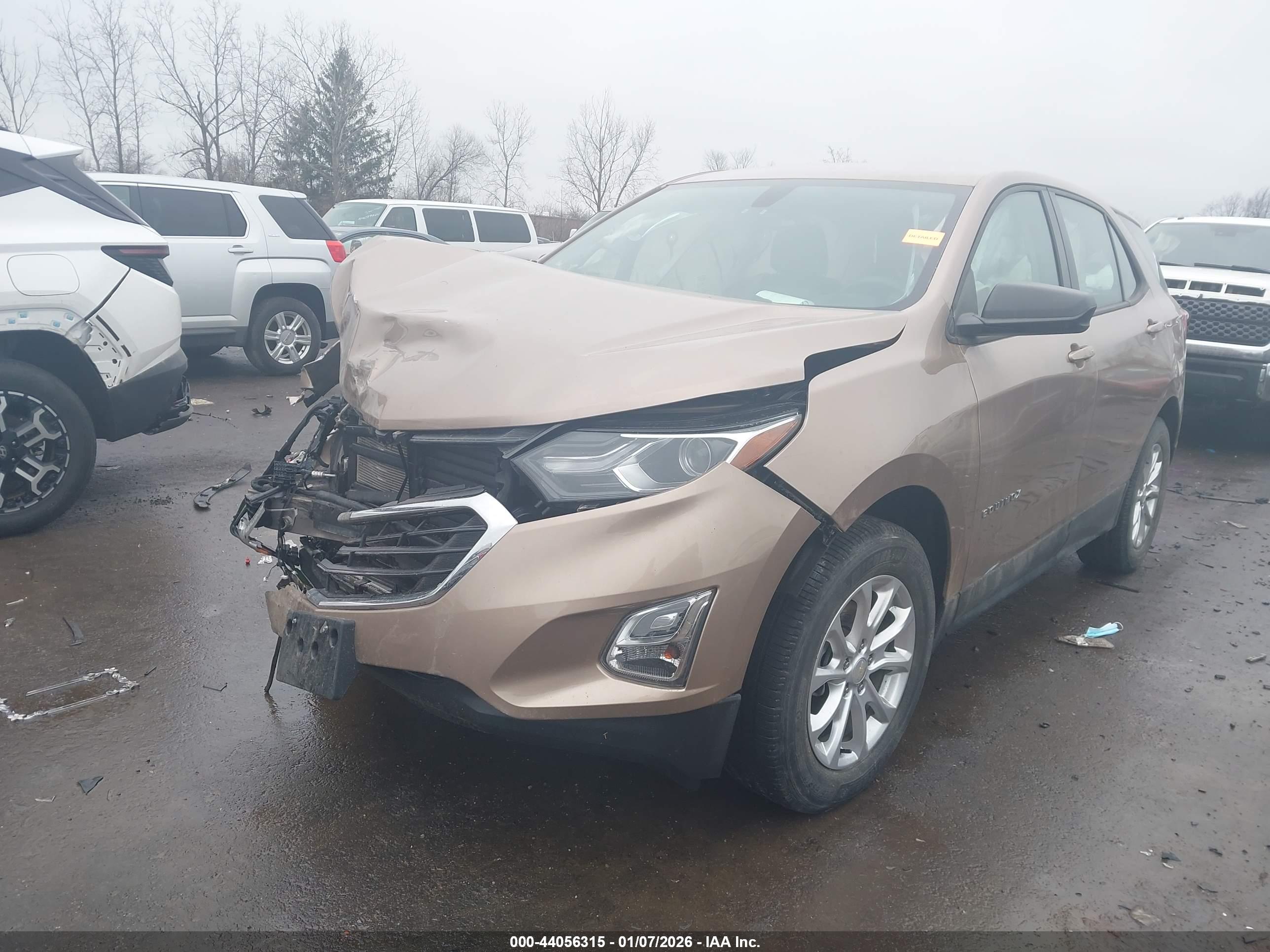 CHEVROLET EQUINOX image 2