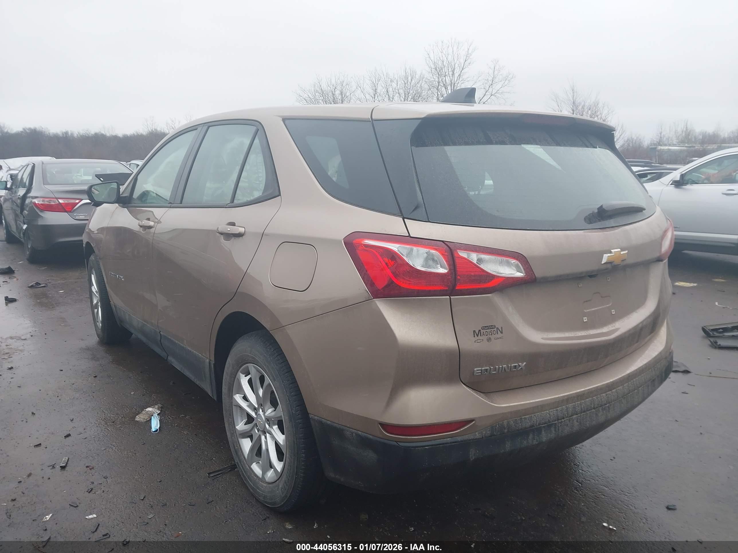 CHEVROLET EQUINOX image 3