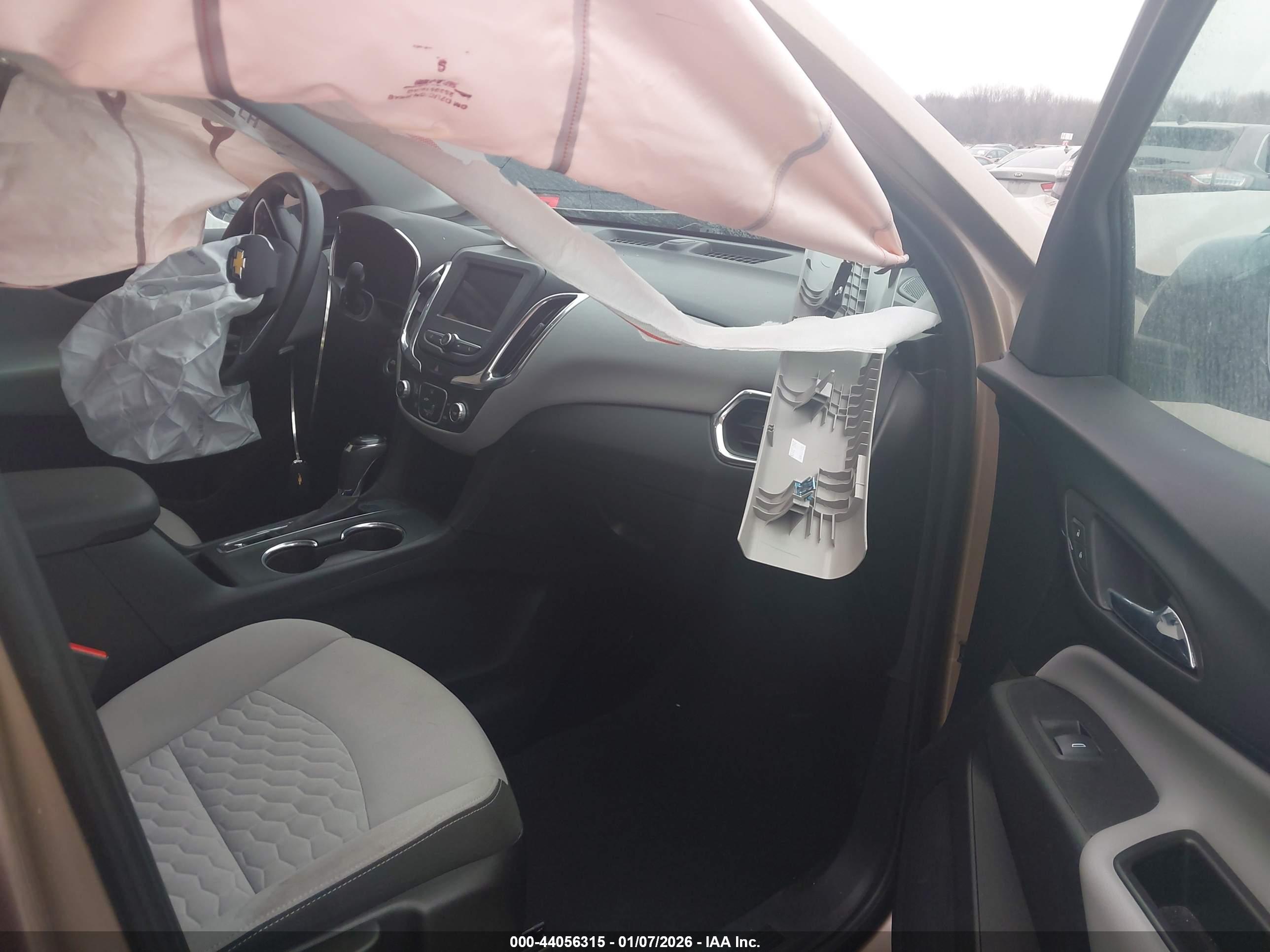 CHEVROLET EQUINOX image 5